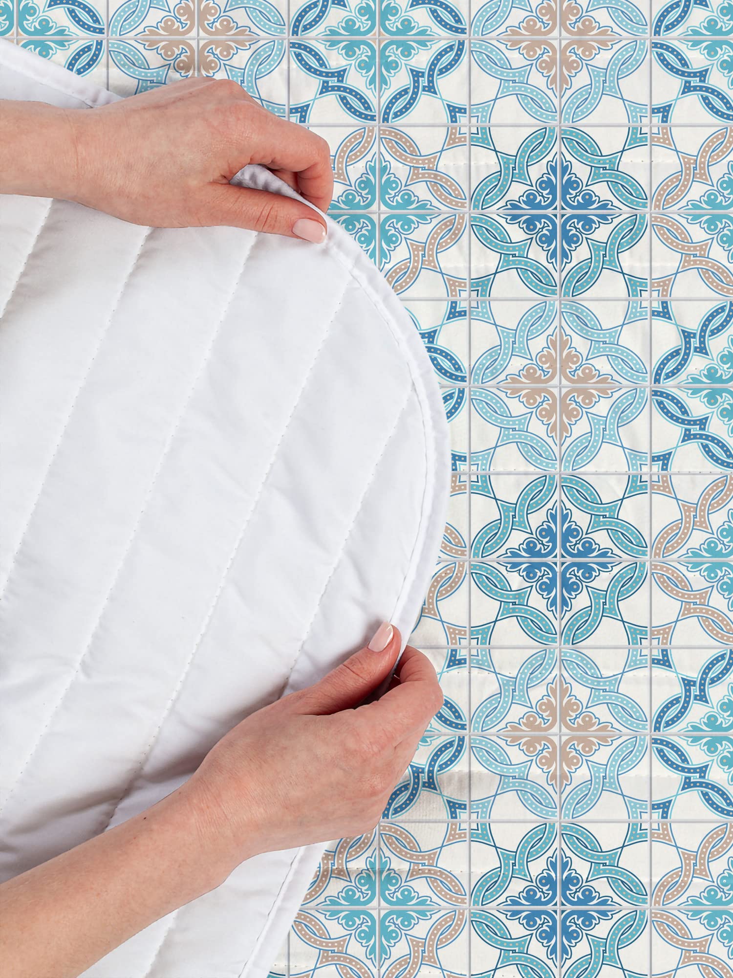 Ambesonne Quatrefoil Microfiber Bedspread Set - Modern Lisbon Pattern Inspired by Oriental Tiles, Soft Queen Size Bedding with Pillow Shams & Comforter in Blue, Tan & White | Perfect for Master Bedroom, Guest Room & Dorm Decor