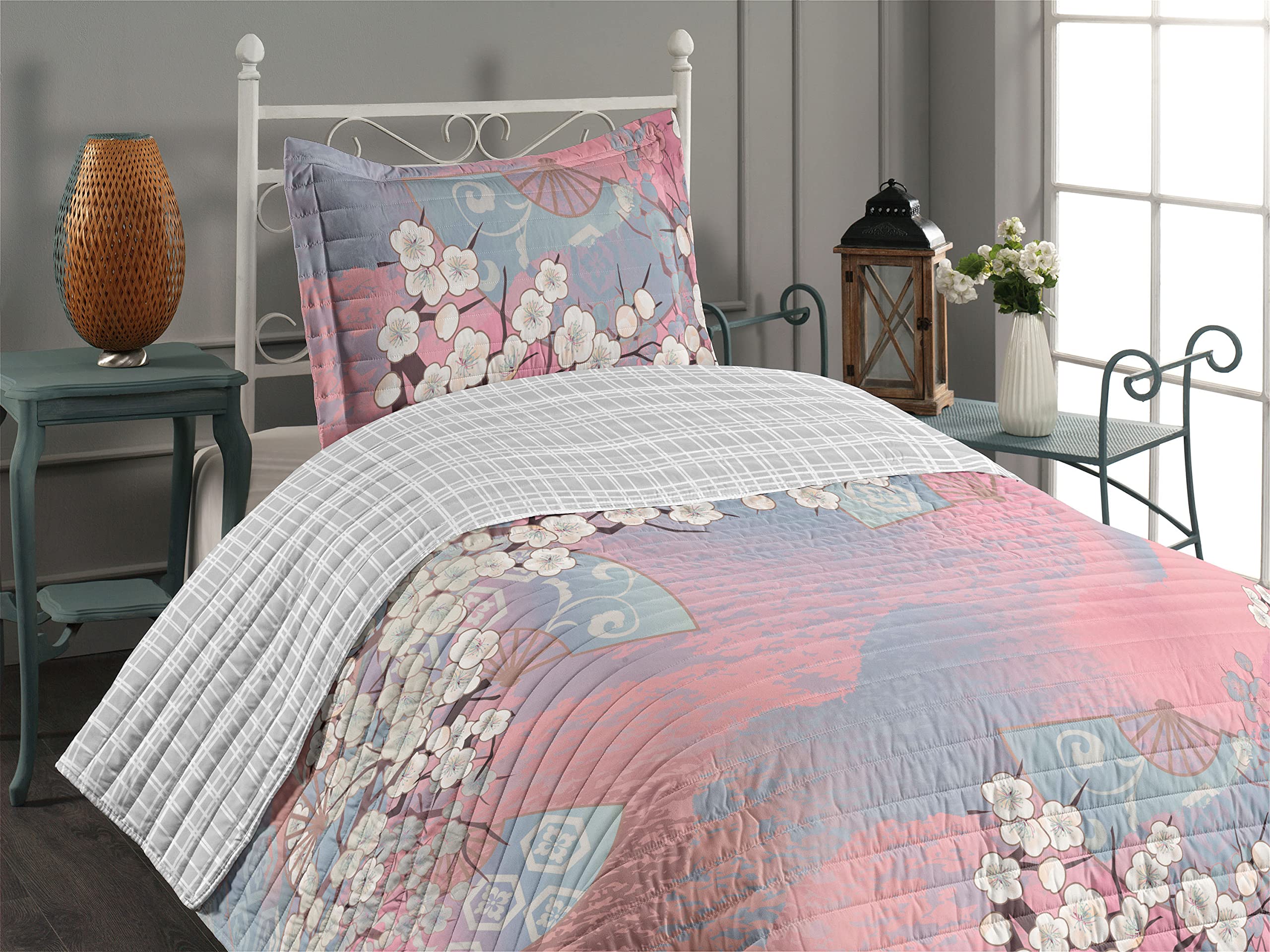 Ambesonne Reversible Bedspread Set - Japanese Cherry Blossom Sakura Tree Design, Twin Size Pale Pink Microfiber Bedding with Pillow Shams | Spring Floral Decor for Bedroom, Dorm, Guest Room & Cozy Home Aesthetic