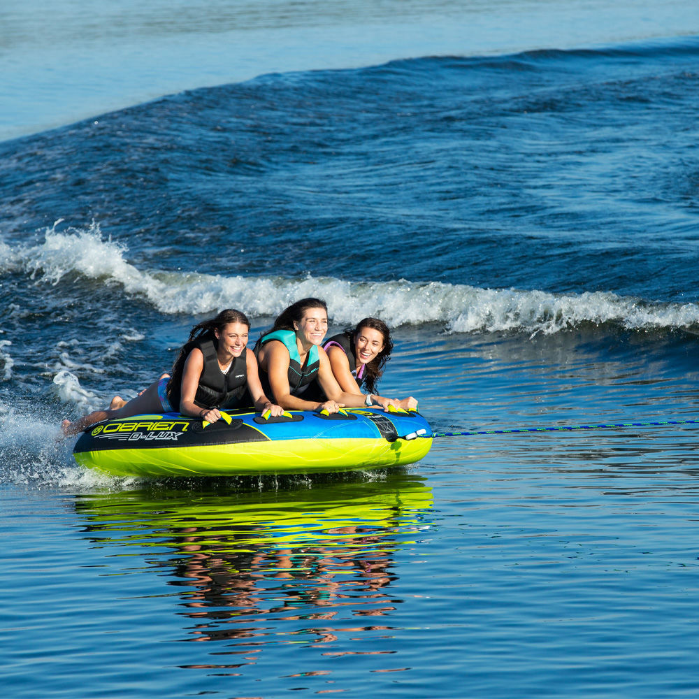 O'Brien D Lux Towable Tube - 3 Rider Inflatable Water Tube for Boating, Lake & Ocean Fun - Perfect for Family & Friends Water Sports Activities