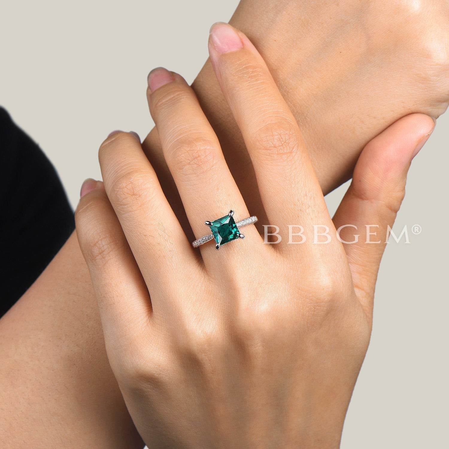 7mm Princess Cut Lab-Created Emerald & Diamond Engagement Ring - Tapered Band Filigree Cathedral Setting for Weddings & Proposals