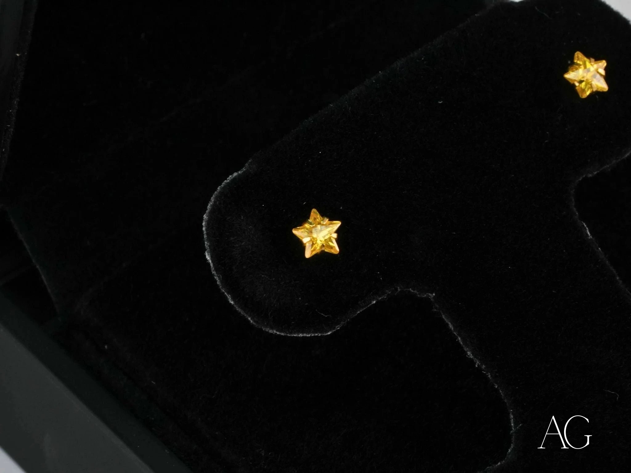 Celestial Spark: 18k Gold Star Cubic Zirconia Kids' Earrings for Girls - Perfect for Birthday Gifts, First Communion, and Special Occasions
