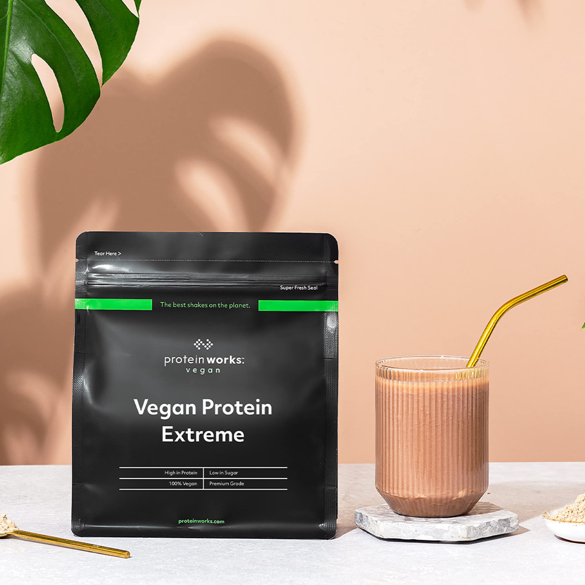 Protein Works Vegan Protein Extreme - High Protein Plant Based Powder Shake, Strawberries 'n' Cream Flavor, 2.2lb for Muscle Recovery & Post-Workout Nutrition | Ideal for Vegan Athletes & Fitness Enthusiasts