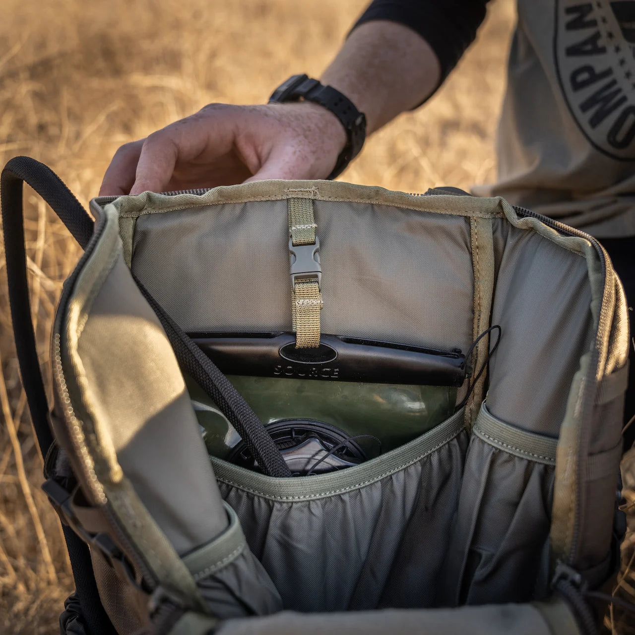Eberlestock Bandit - Lightweight Everyday Carry Backpack with Hydration Sleeve | Perfect for Hiking, Camping & Outdoor Adventures