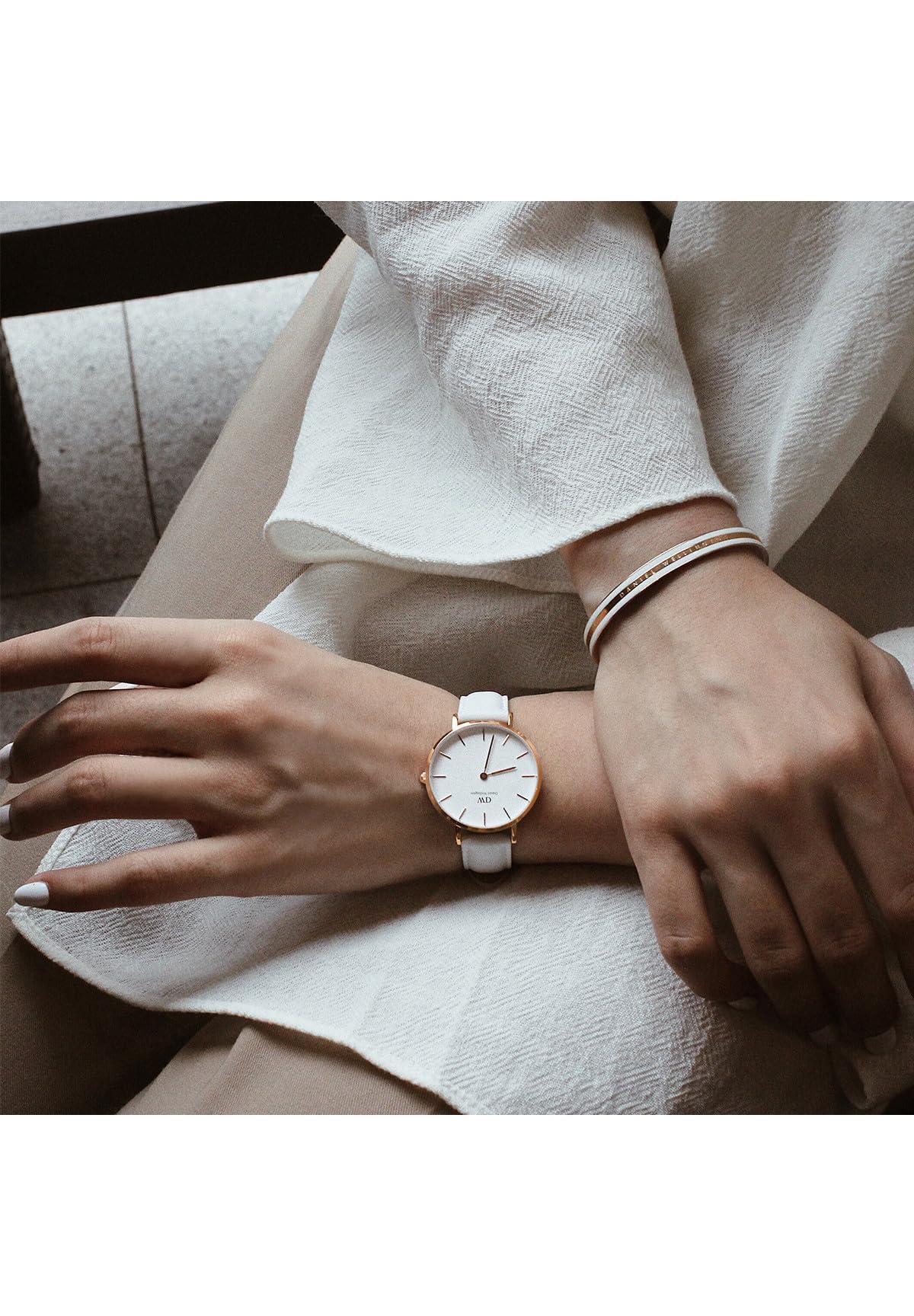 Daniel Wellington Petite Rose Gold Leather Watch for Women - Elegant & Minimalist Design, Perfect for Everyday Wear, Office & Special Occasions