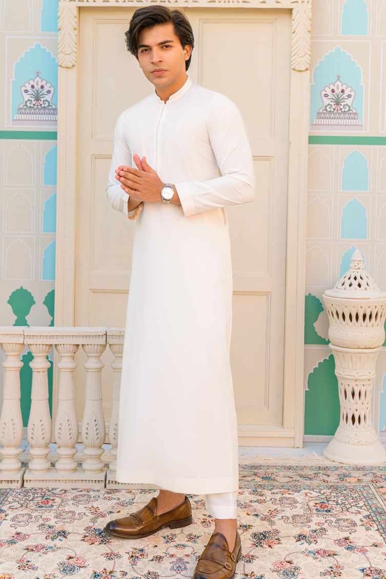 Blended Off White Jubba by J. Junaid Jamshed - Premium Islamic Prayer Dress for Men - Perfect for Salah, Eid & Mosque Gatherings