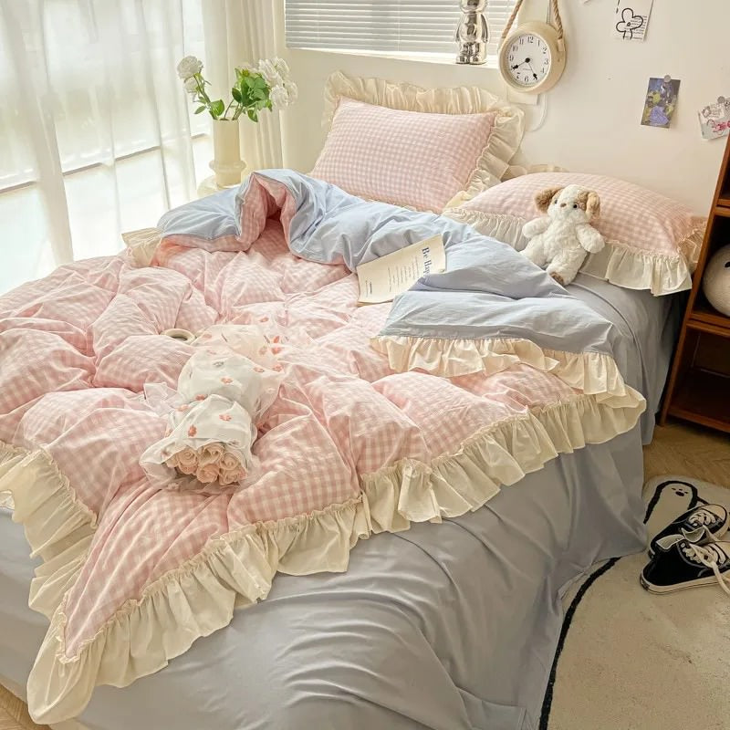 Pastel Plaid Ruffled Bedding Set - Kawaii Aesthetic Comforter & Pillowcase for Girls Room Decor, Teen Bedroom, Dorm Essentials - Soft & Cozy for Sweet Dreams