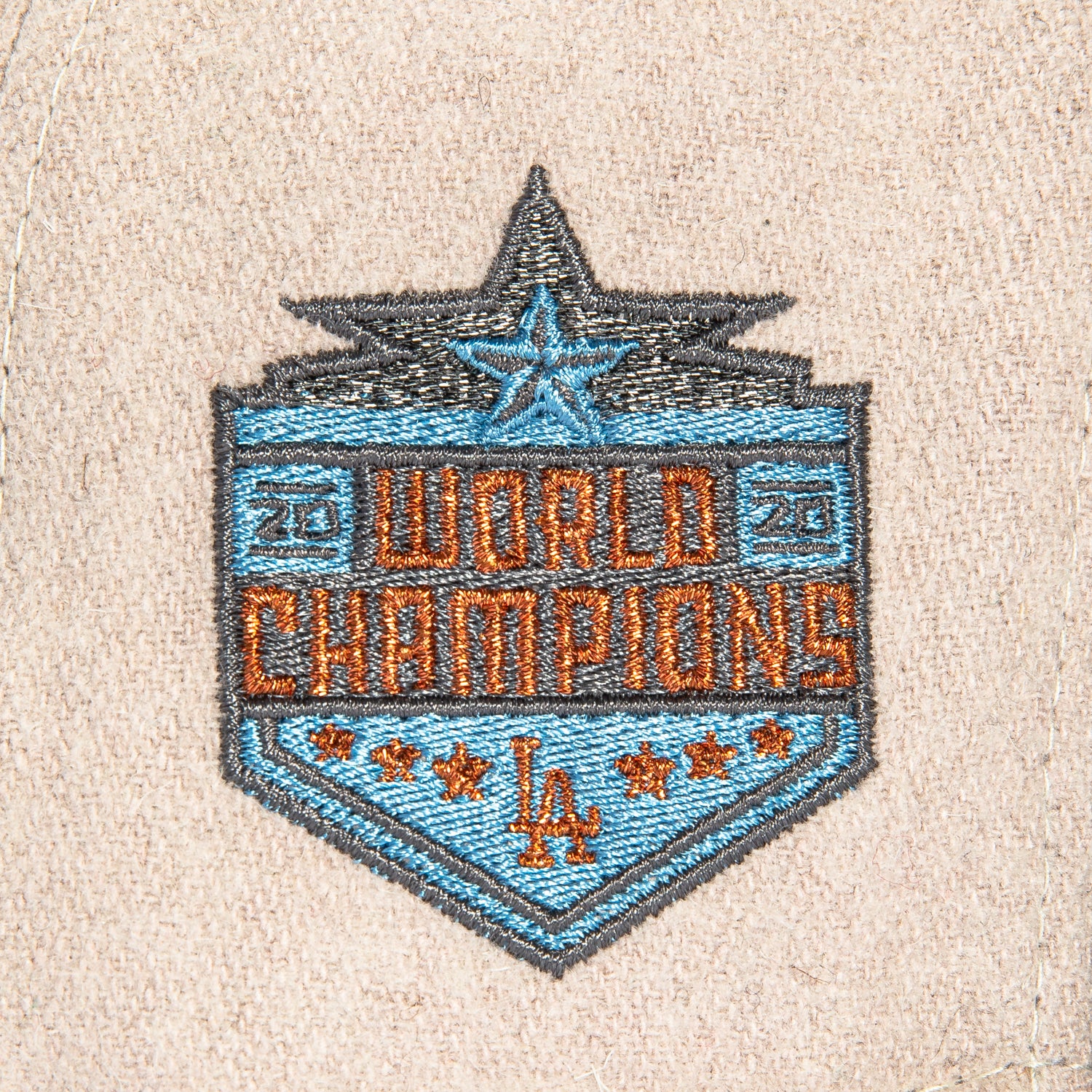 New Era 59Fifty Los Angeles Dodgers 2020 World Series Champions Patch Snapback Hat - Royal Blue & Stone - Baseball Cap for Men & Women - Perfect for Games, Fan Gear & Streetwear Fashion