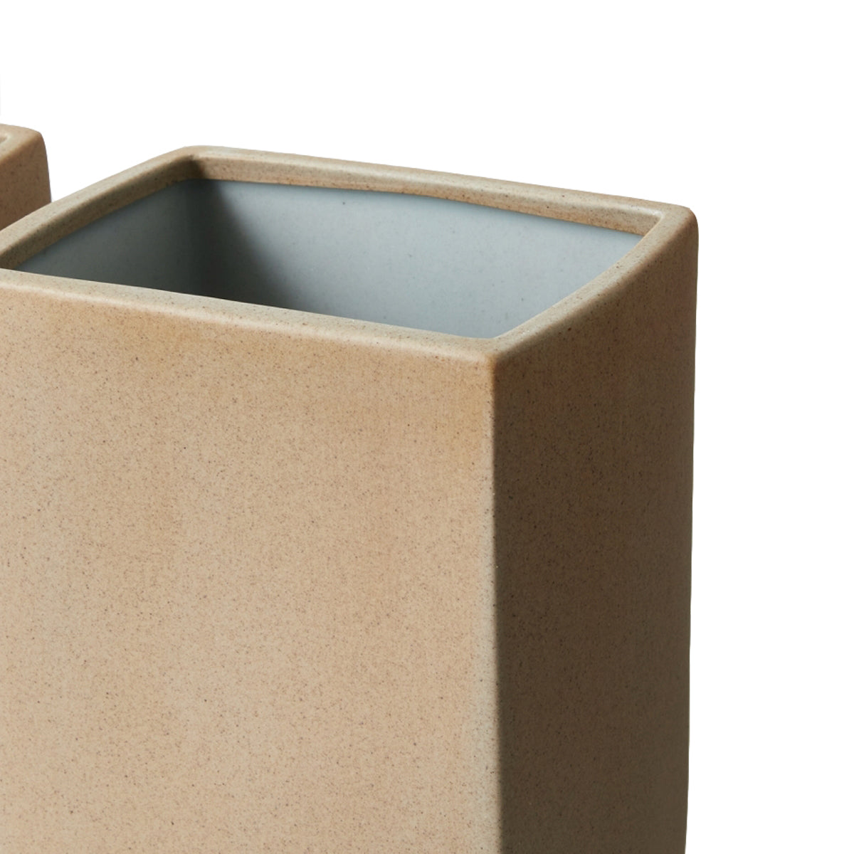 Middle Of Nowhere Kurve Vase - Modern Ceramic Home Decor for Living Room, Bedroom & Office - Perfect for Flowers and Centerpieces