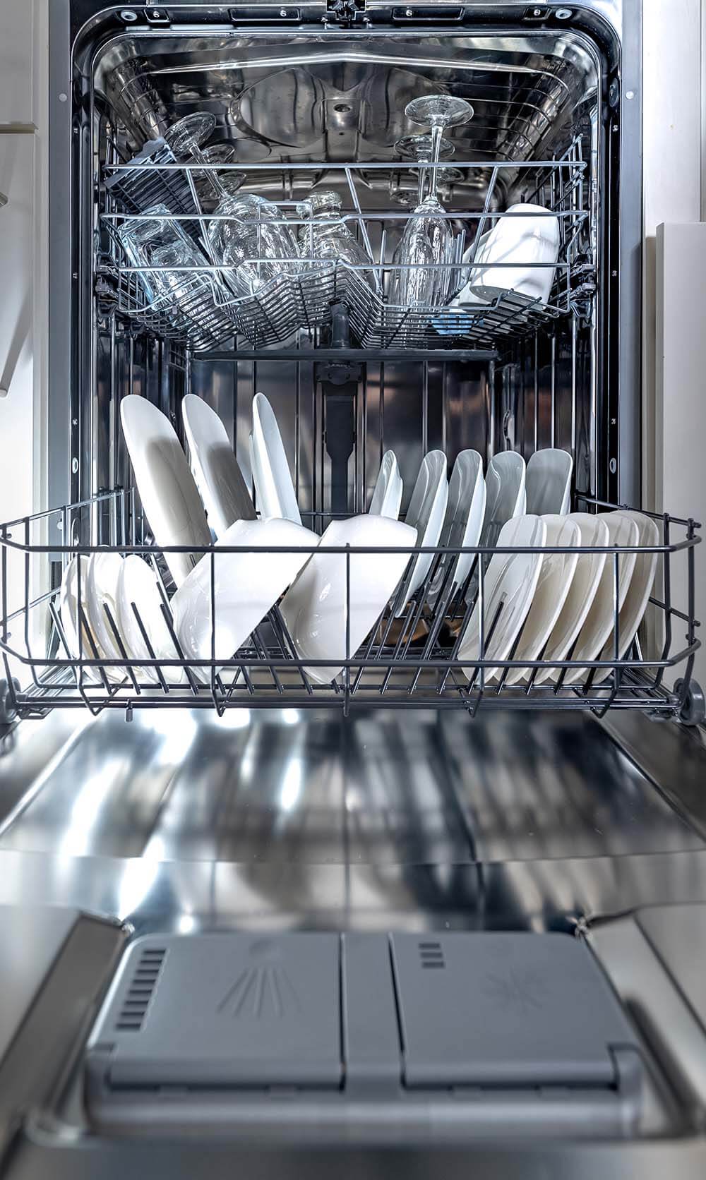 BREDA 24 Inch Stainless Steel ADA Compliant Dishwasher with Pocket Handle - Model LUDWA30155 | Perfect for Small Kitchens, Apartments & ADA Accessible Homes