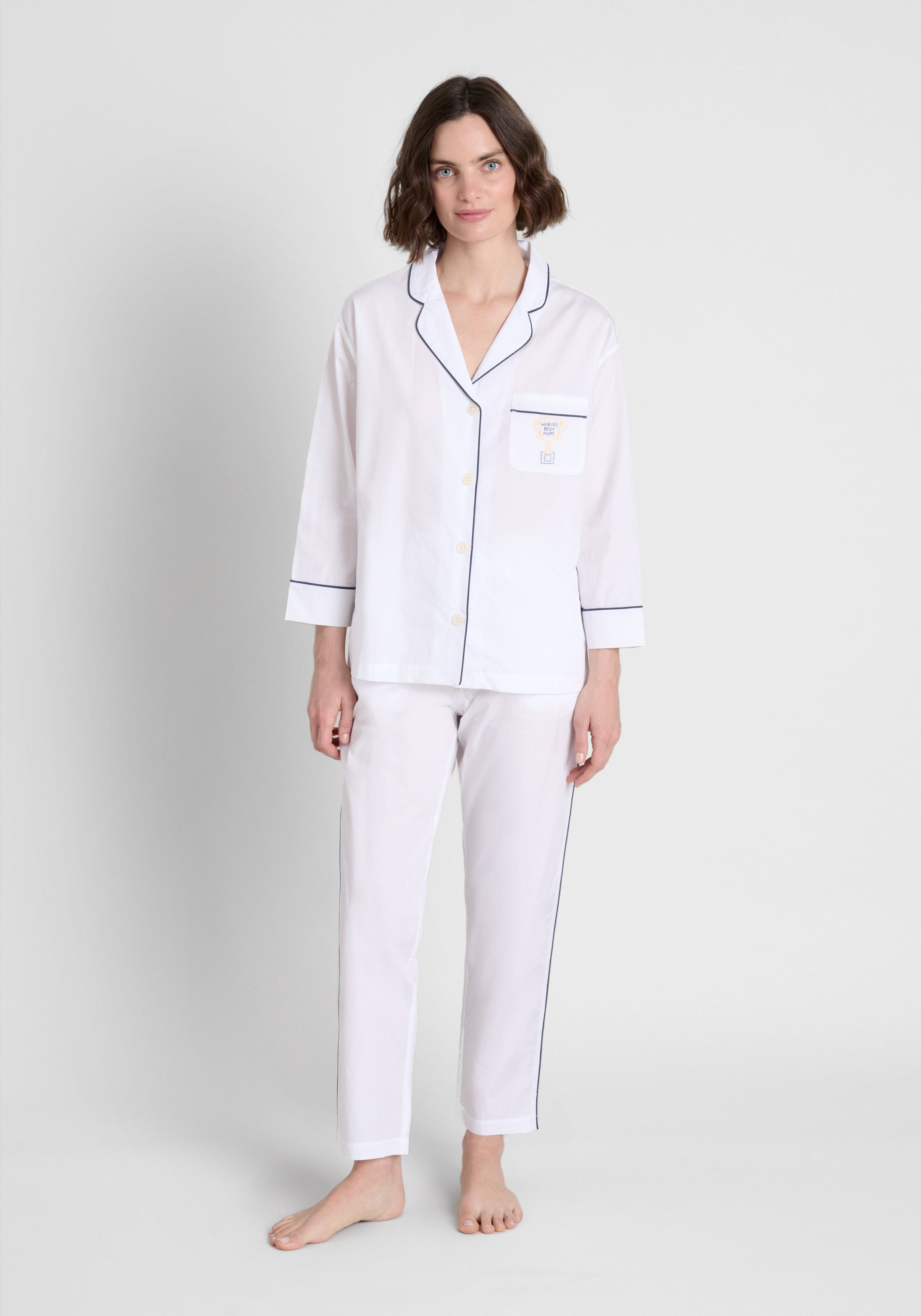 World's Best Mom Trophy Print Pajama Set - Soft & Comfortable Sleepwear for Women - Perfect for Mother's Day Gifts, Relaxing at Home & Family Pajama Parties