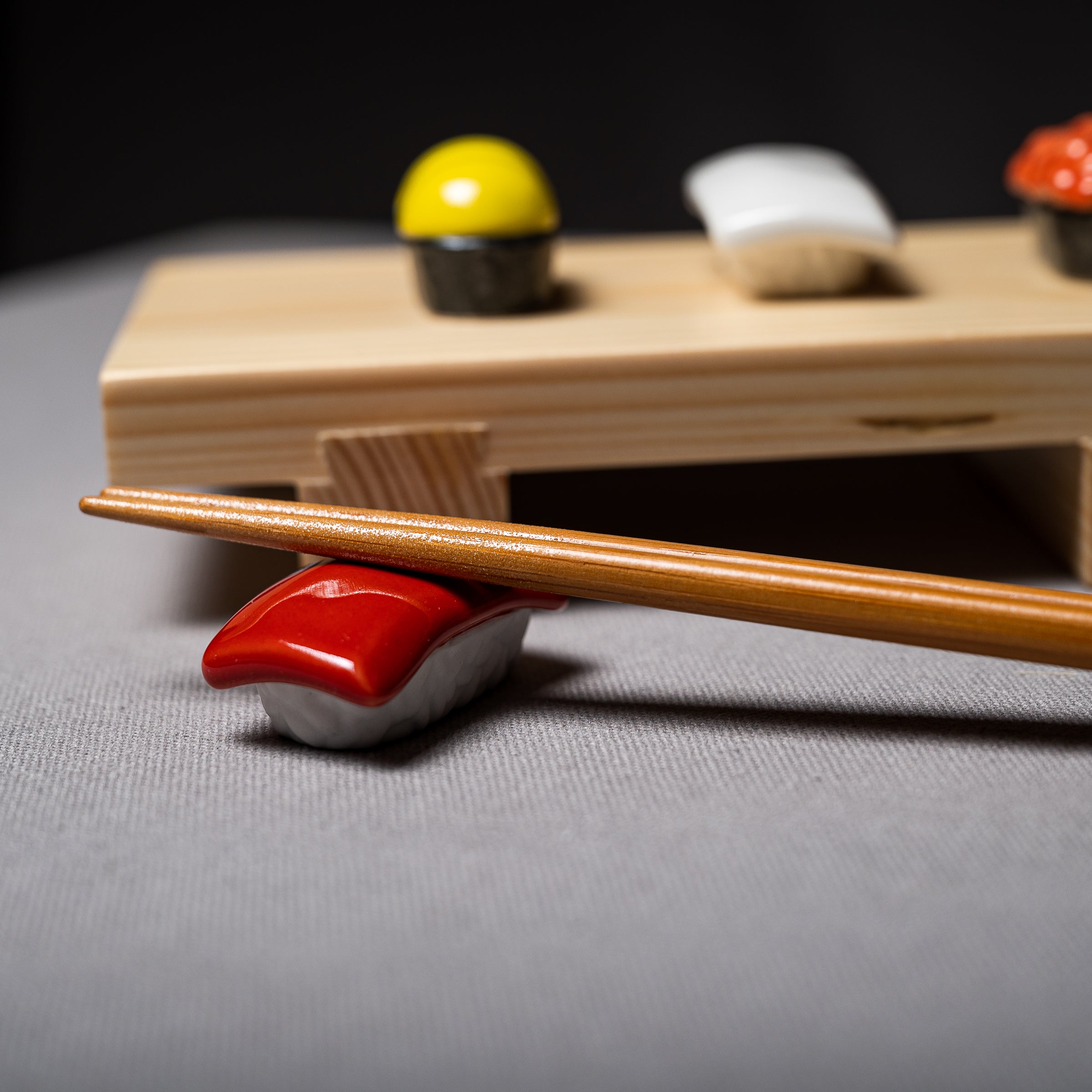 Premium Sushi Nigiri Chopstick Rest - Elegant Ceramic Chopstick Holder for Japanese Cuisine | Perfect for Sushi, Ramen, and Asian Dining Decor