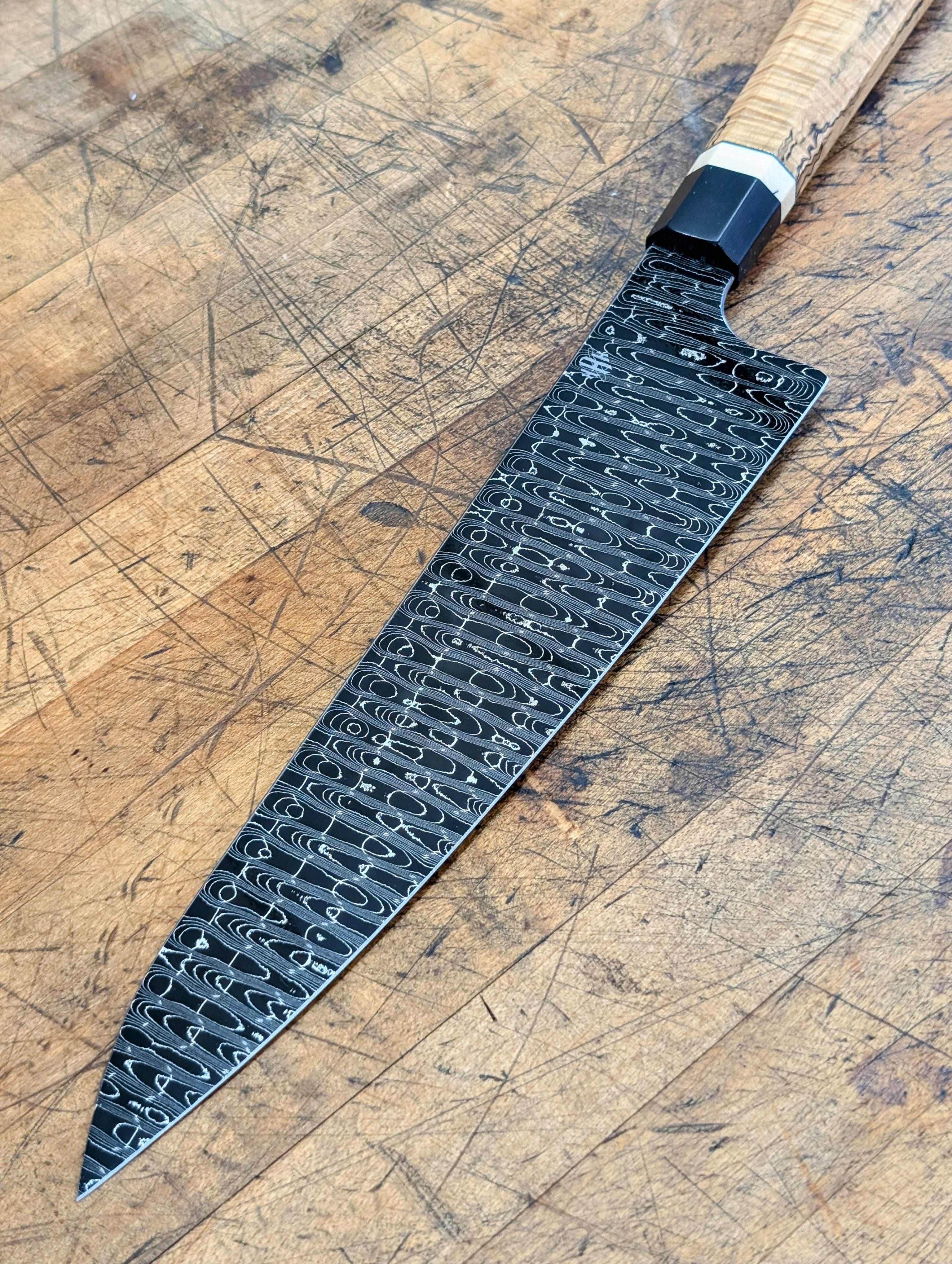 Premium 240mm Gyuto Japanese Chef Knife - Handcrafted W's Pattern Damascus Steel Blade for Professional Cooking & Slicing | Perfect for Sushi, Meat Cutting & Culinary Enthusiasts