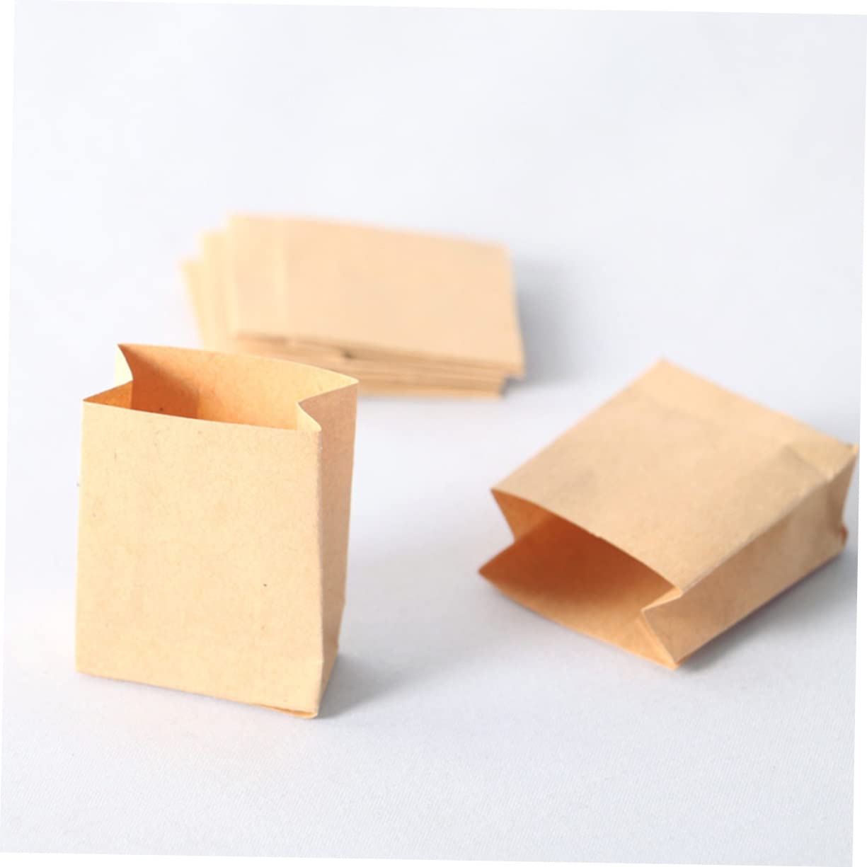 6pcs Mini Paper Bags for Dollhouse Baking - 1.18x1.18x0.78in - Party Favors & Snacks Storage