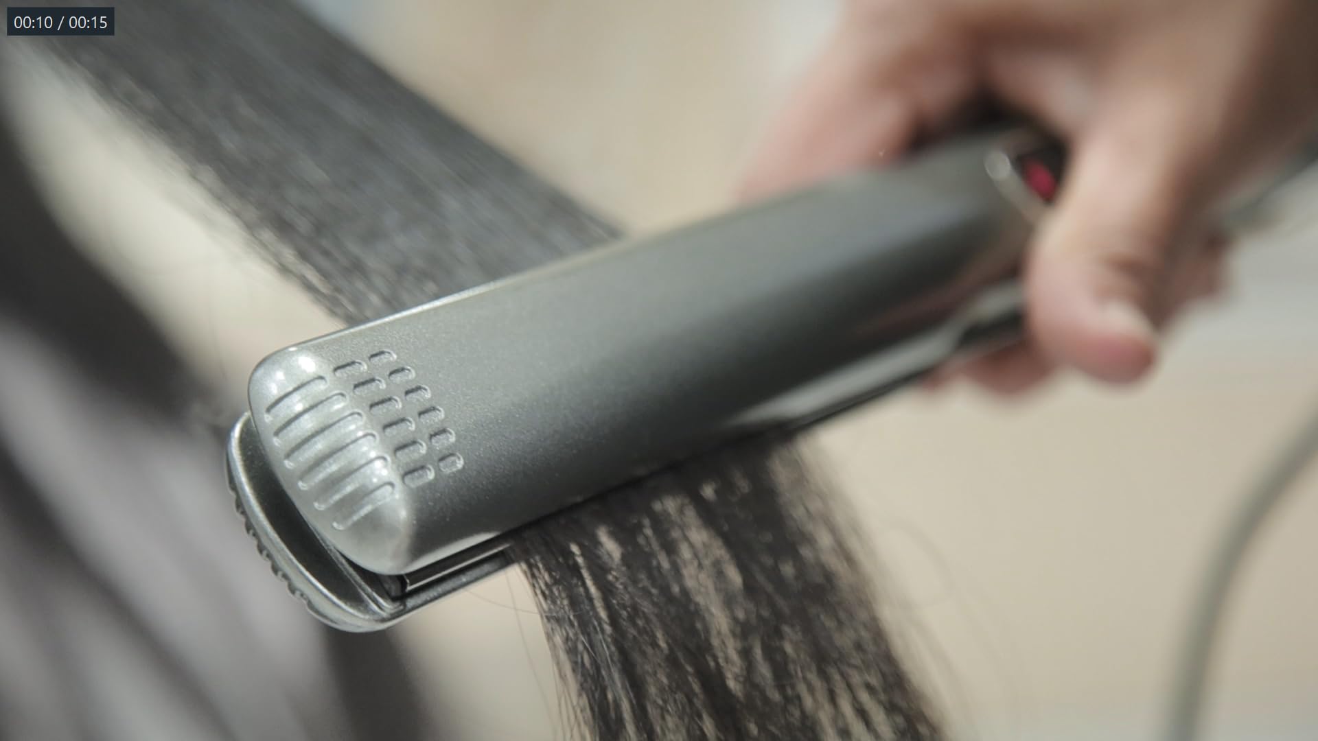 Lizze Extreme Professional 480°F Titanium Flat Iron Hair Straightener - Salon Quality Styling for Smooth, Shiny Hair at Home or Travel
