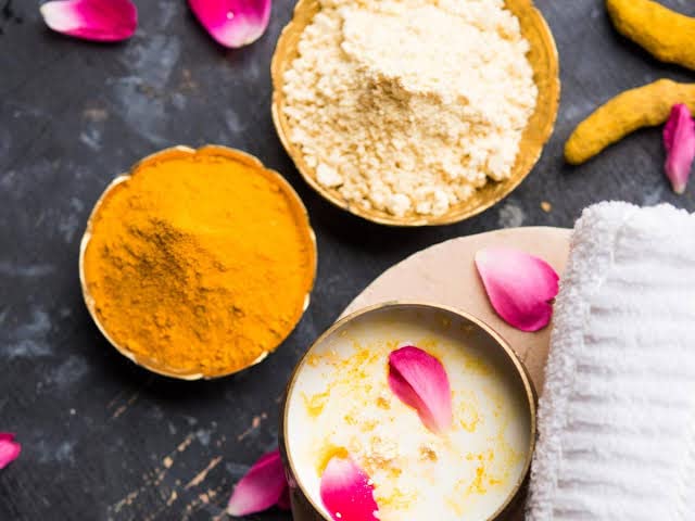 Pure Organic Haldi Ubtan Powder Face Pack (Bridal Special) - Turmeric Skin Brightener for Face & Body, Tan Removal, Glowing Complexion, Natural Moisturizer (100g) | Perfect for Bridal Prep, Daily Skincare & Ayurvedic Beauty Rituals