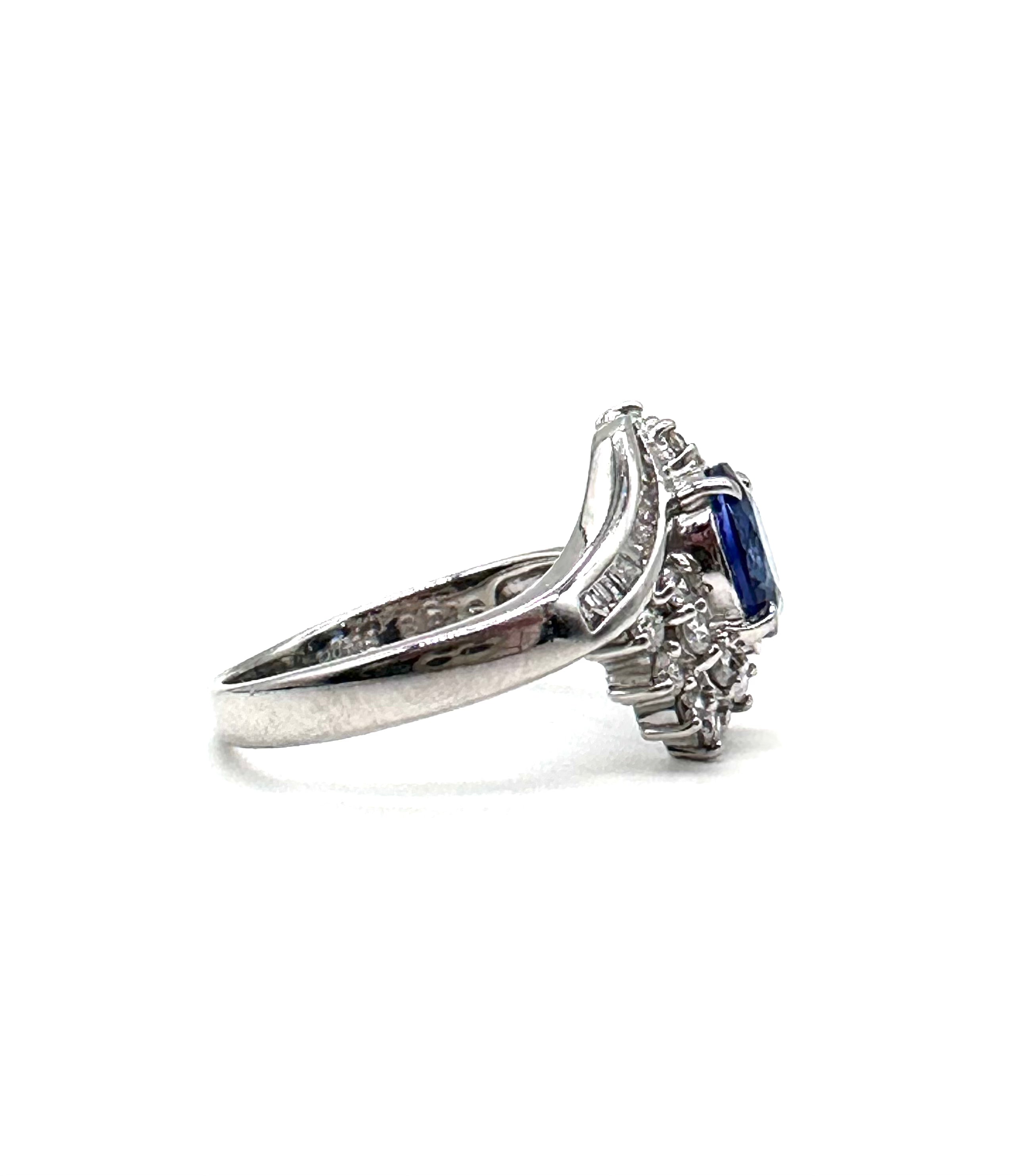 Exquisite Sapphire and Diamond Engagement Ring for Women - Perfect for Weddings, Anniversaries & Special Occasions