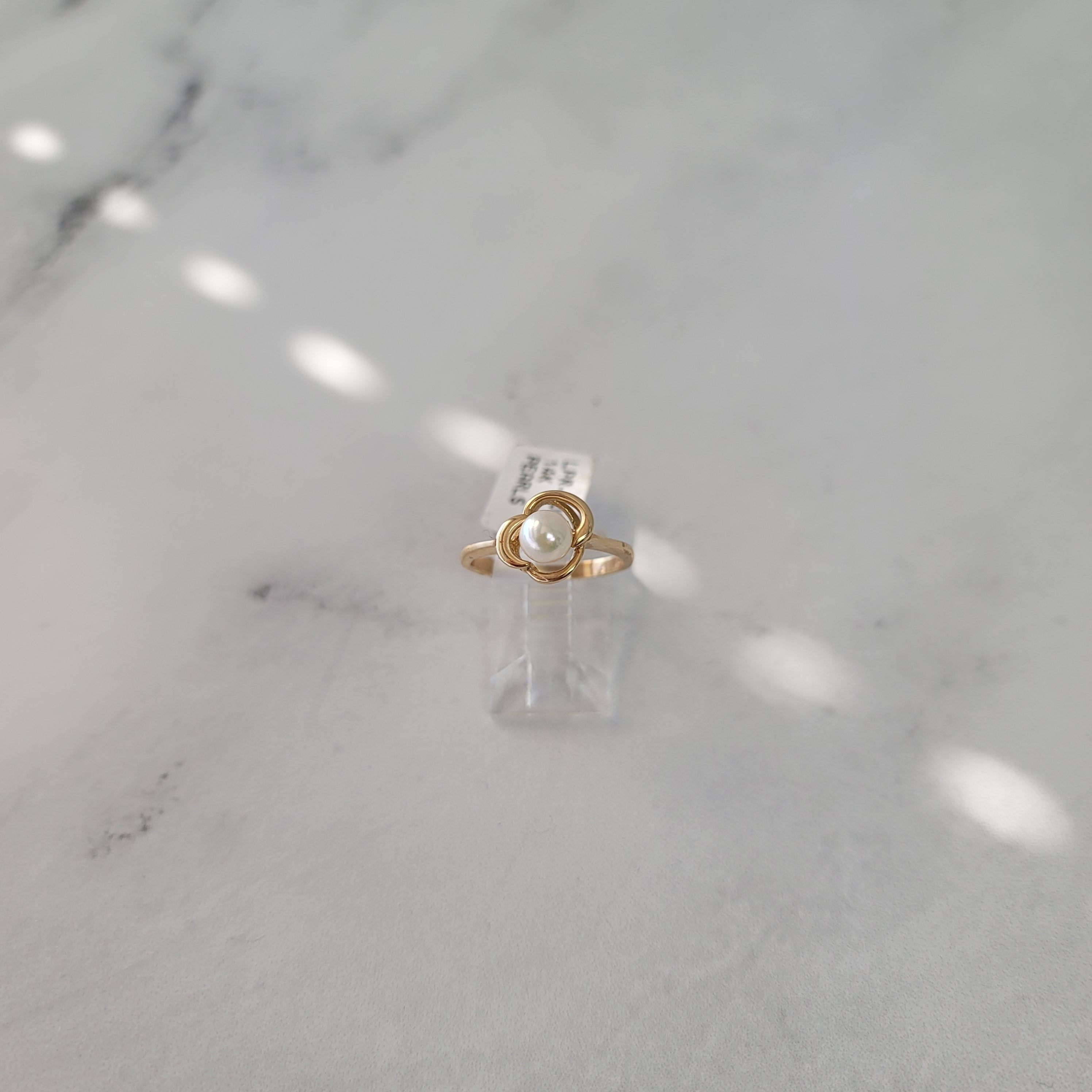 Solitaire Cultured Pearl Diamond Ring in Floral Design 14k Yellow Gold - Elegant Bridal Jewelry for Weddings, Anniversaries & Special Occasions