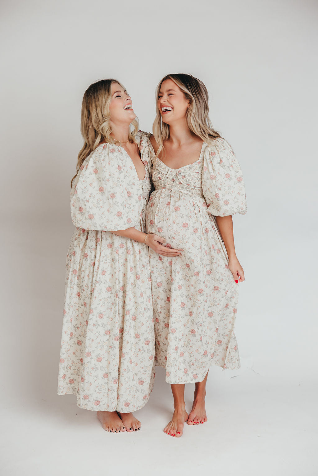 Harlow Maxi Dress in Off White Floral - Bump Friendly Maternity Dress & Inclusive Sizing (S-3XL) | Perfect for Pregnancy, Beach Vacations & Summer Weddings