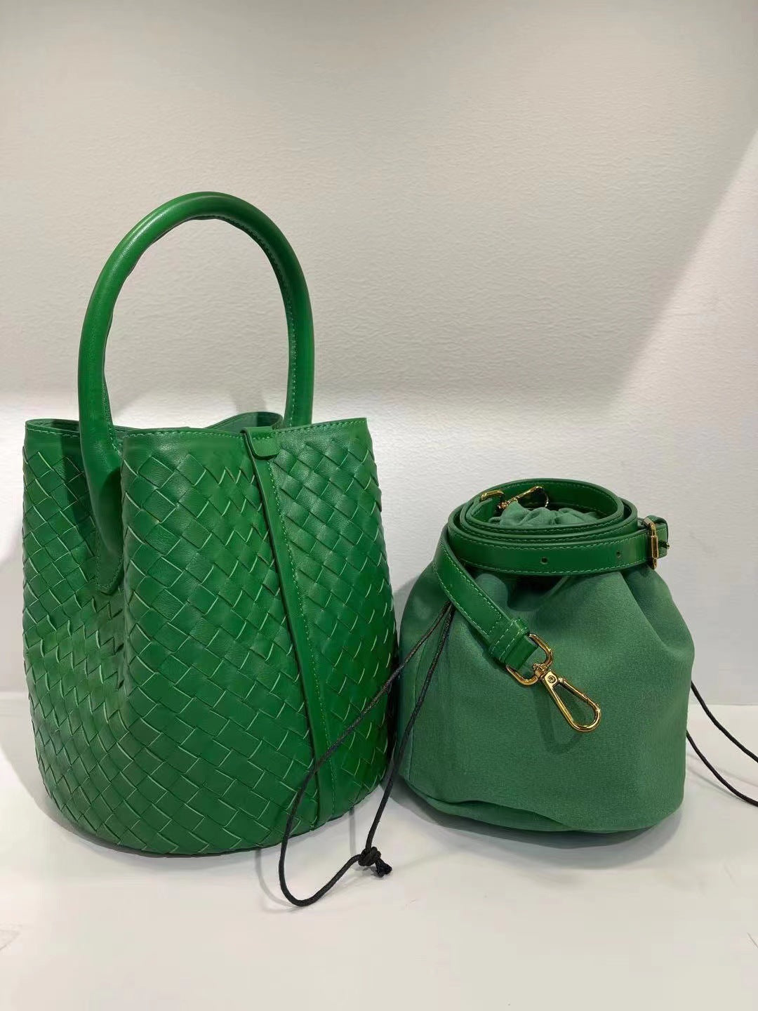 Handwoven Lambskin Bucket Bag for Women - Soft Leather Crossbody Purse with Adjustable Strap - Perfect for Travel, Shopping & Everyday Use