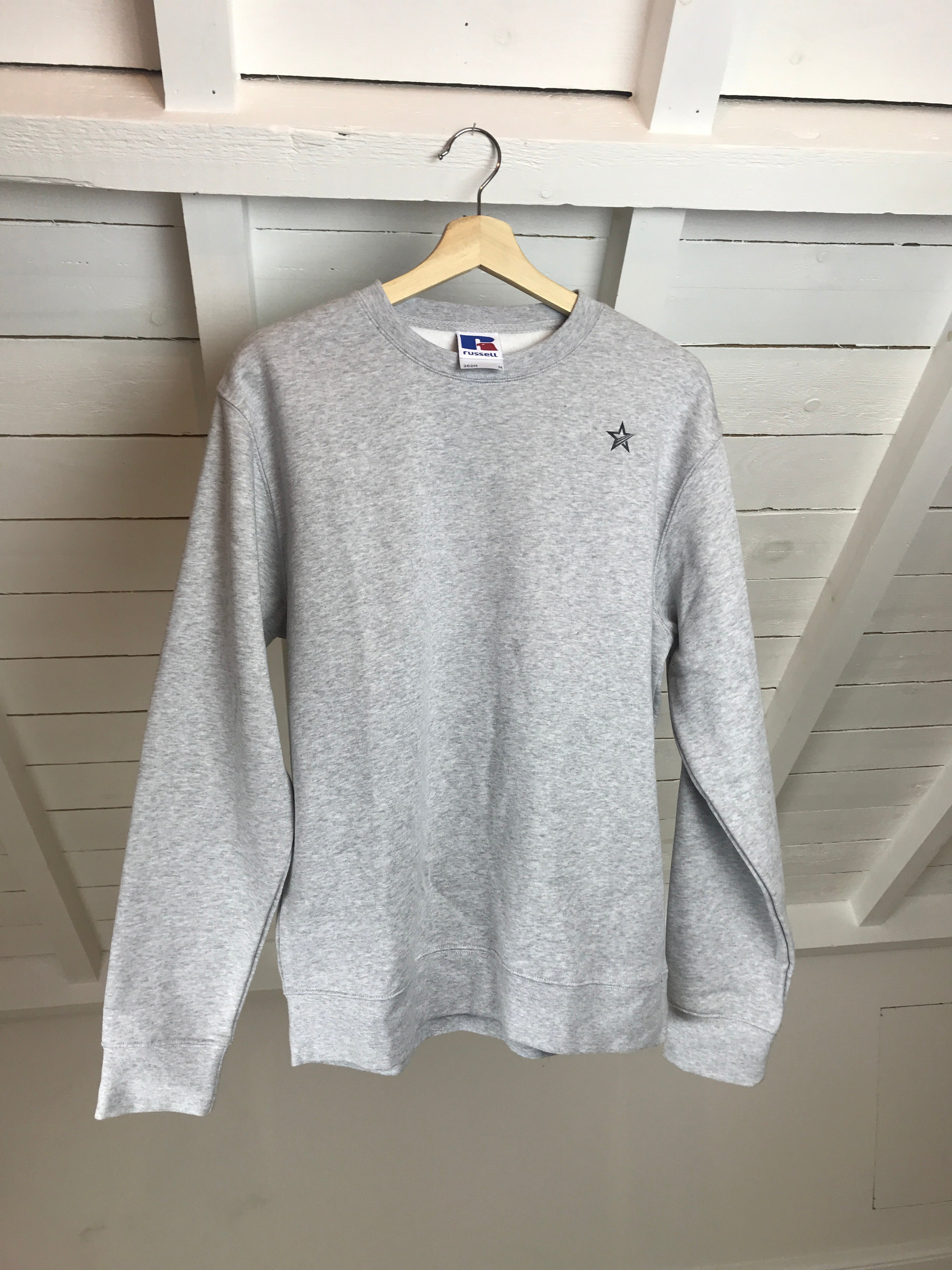 Charles Basic Unisex Sweatshirt - Comfortable & Stylish Pullover for Men & Women | Perfect for Casual Wear, Lounging & Outdoor Activities