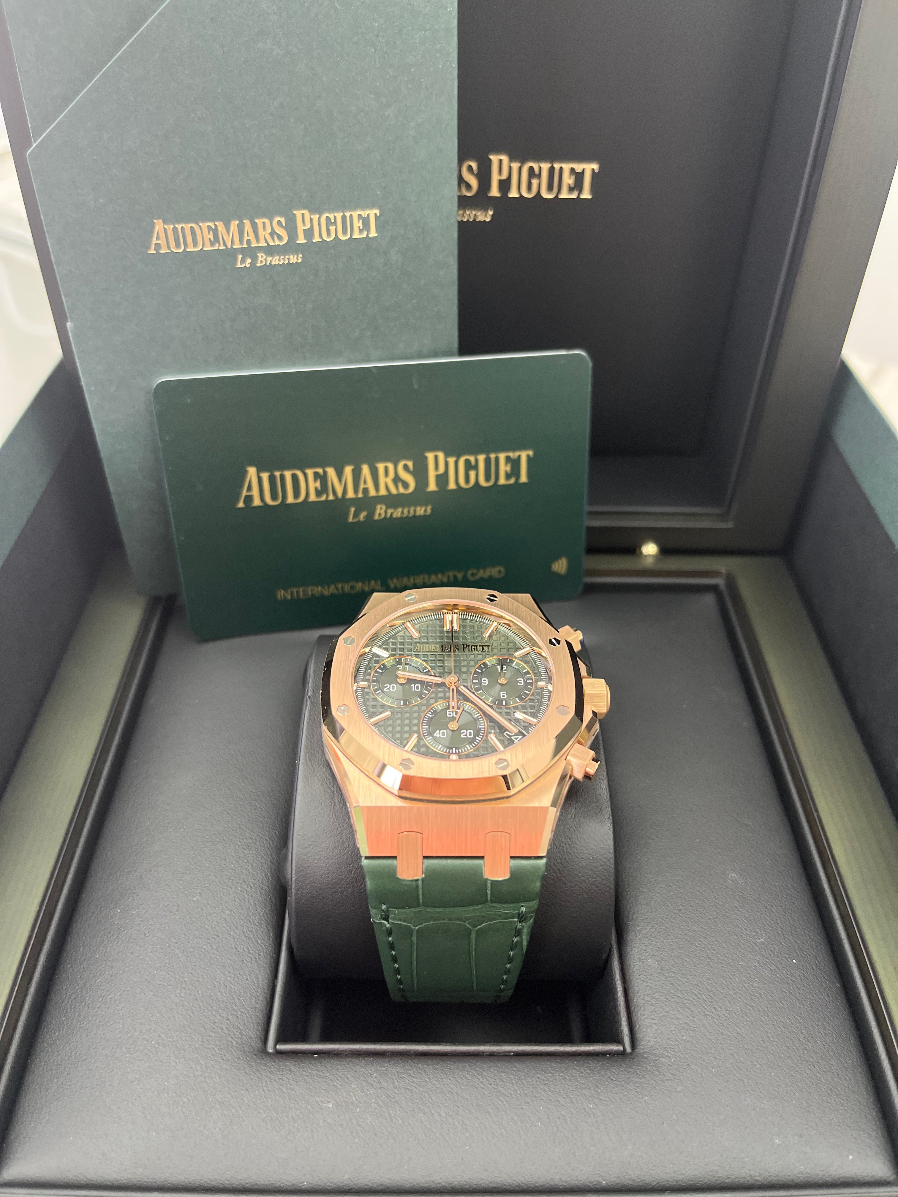 Audemars Piguet Royal Oak Chronograph 41mm Men's Watch - 26240OR.OO.D404CR.02 - 18K Rose Gold Case, Green Dial, Leather Strap - Luxury Sports Watch for Business, Gala & Special Occasions