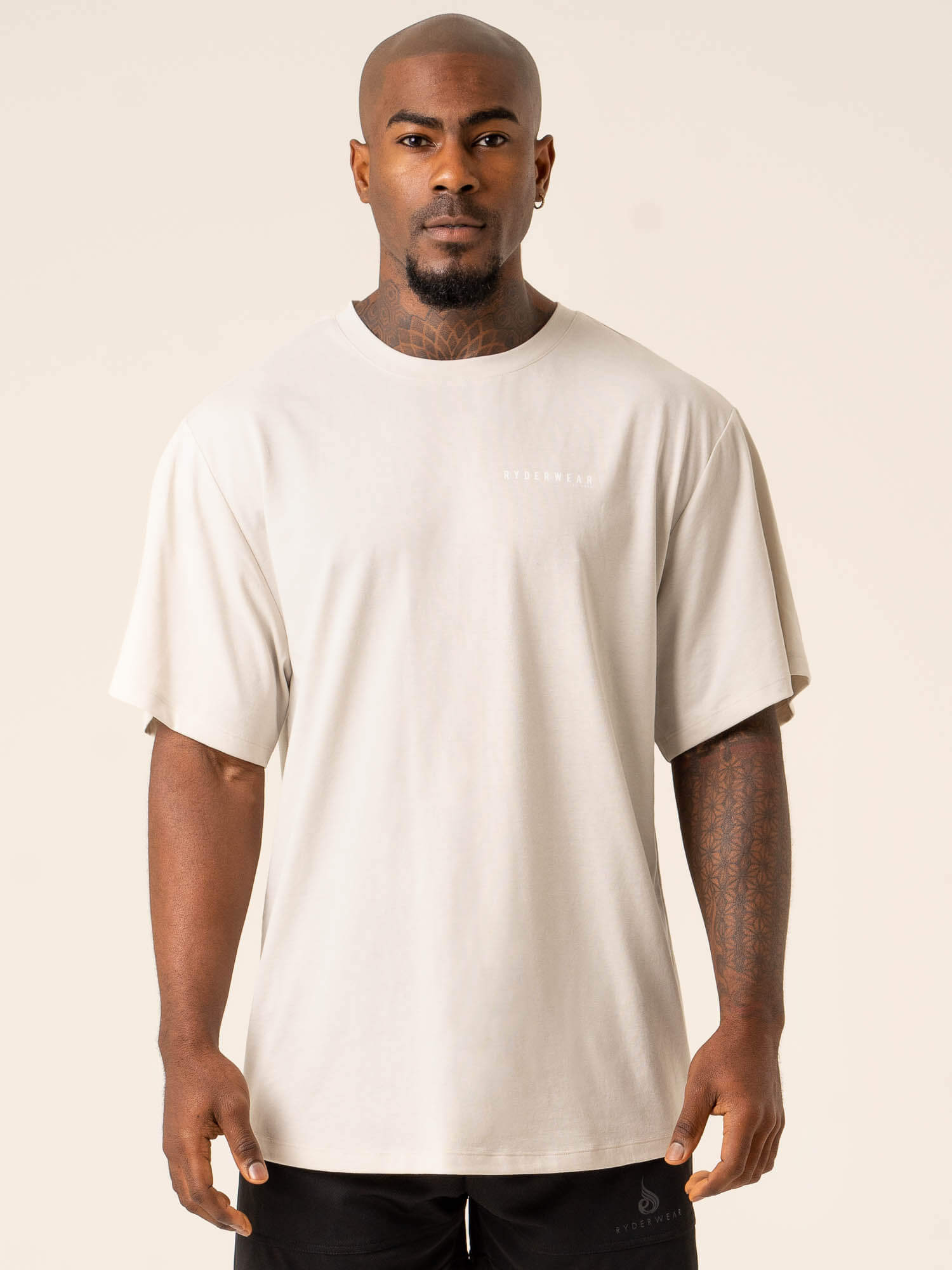 Premium Oversized T-Shirt for Men & Women - Soft Stone Wash Cotton Tee - Trendy Streetwear for Casual Outfits & Loungewear
