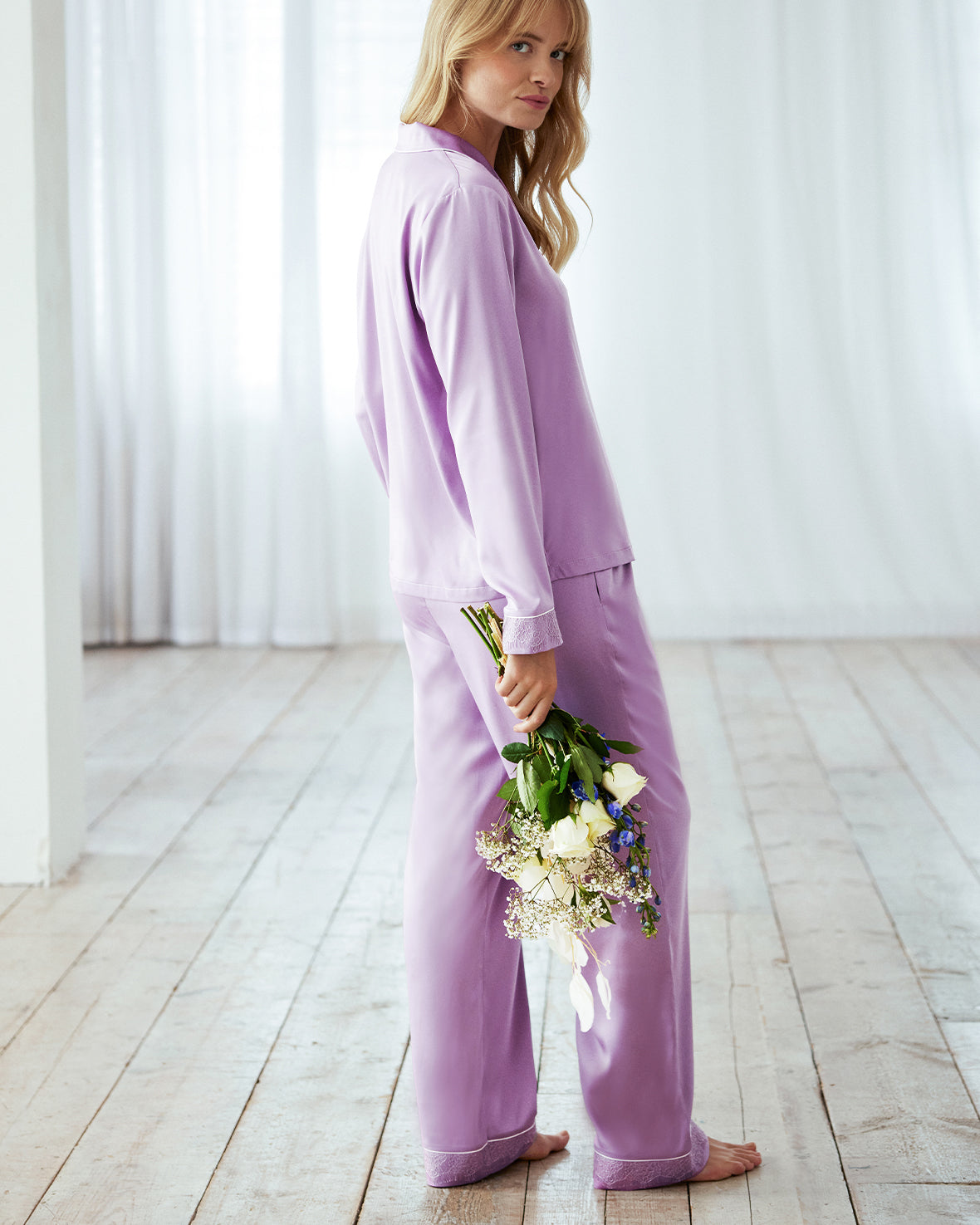 Luxury Satin Lace Trim Long Pajama Set for Women - Soft Lavender Sleepwear for Valentine's Day & Anniversary Gifts - Perfect for Romantic Nights and Relaxing Evenings