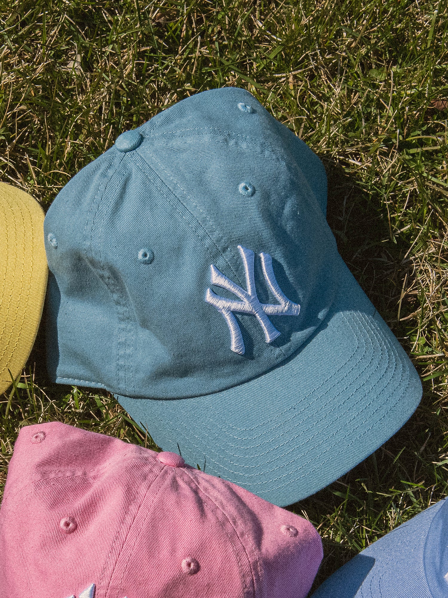 47 MLB Clean Up Cap - New York Yankees Official Baseball Hat - Adjustable Snapback for Men & Women - Perfect for Games, Fan Gear & Casual Wear