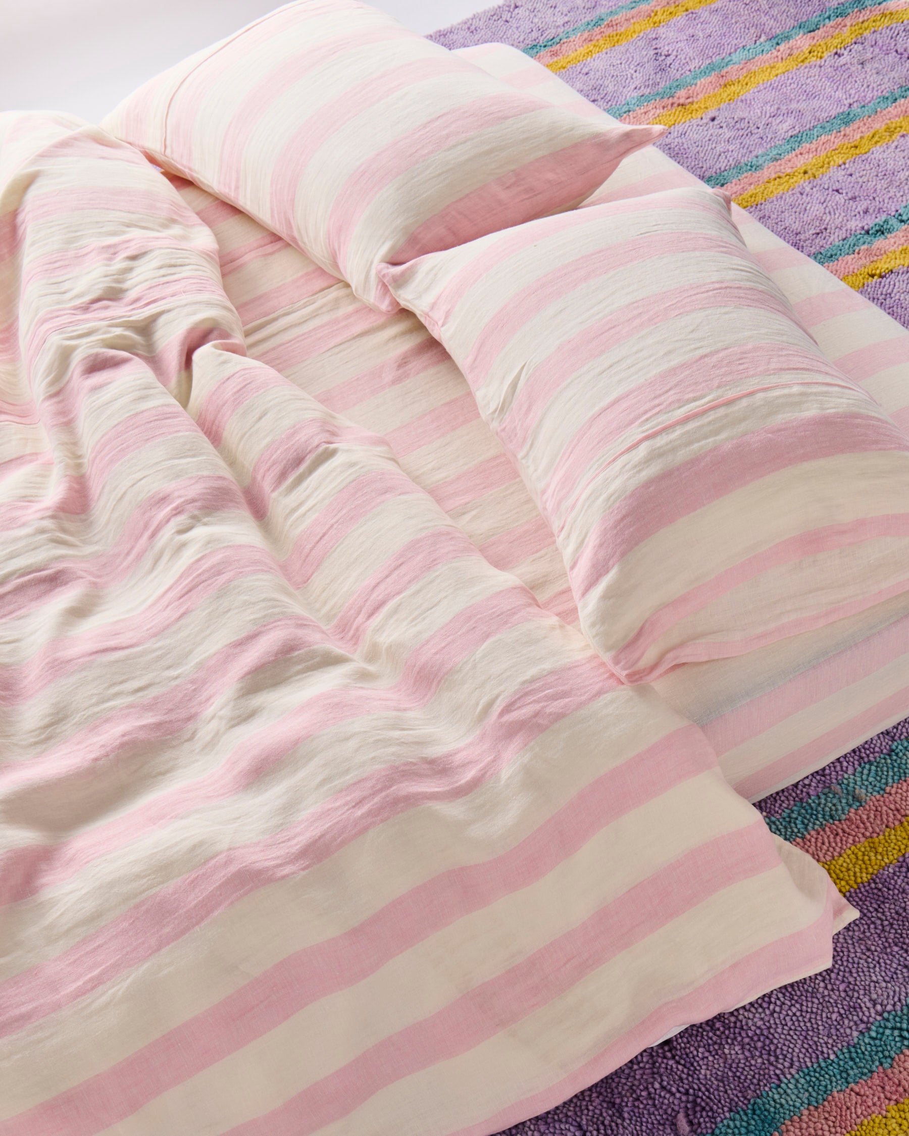 Soft Candy Stripe Linen Pillowcases Set of 2 - Breathable & Hypoallergenic Bedding for Side Sleepers - Perfect for Guest Room, Master Bedroom & Home Decor
