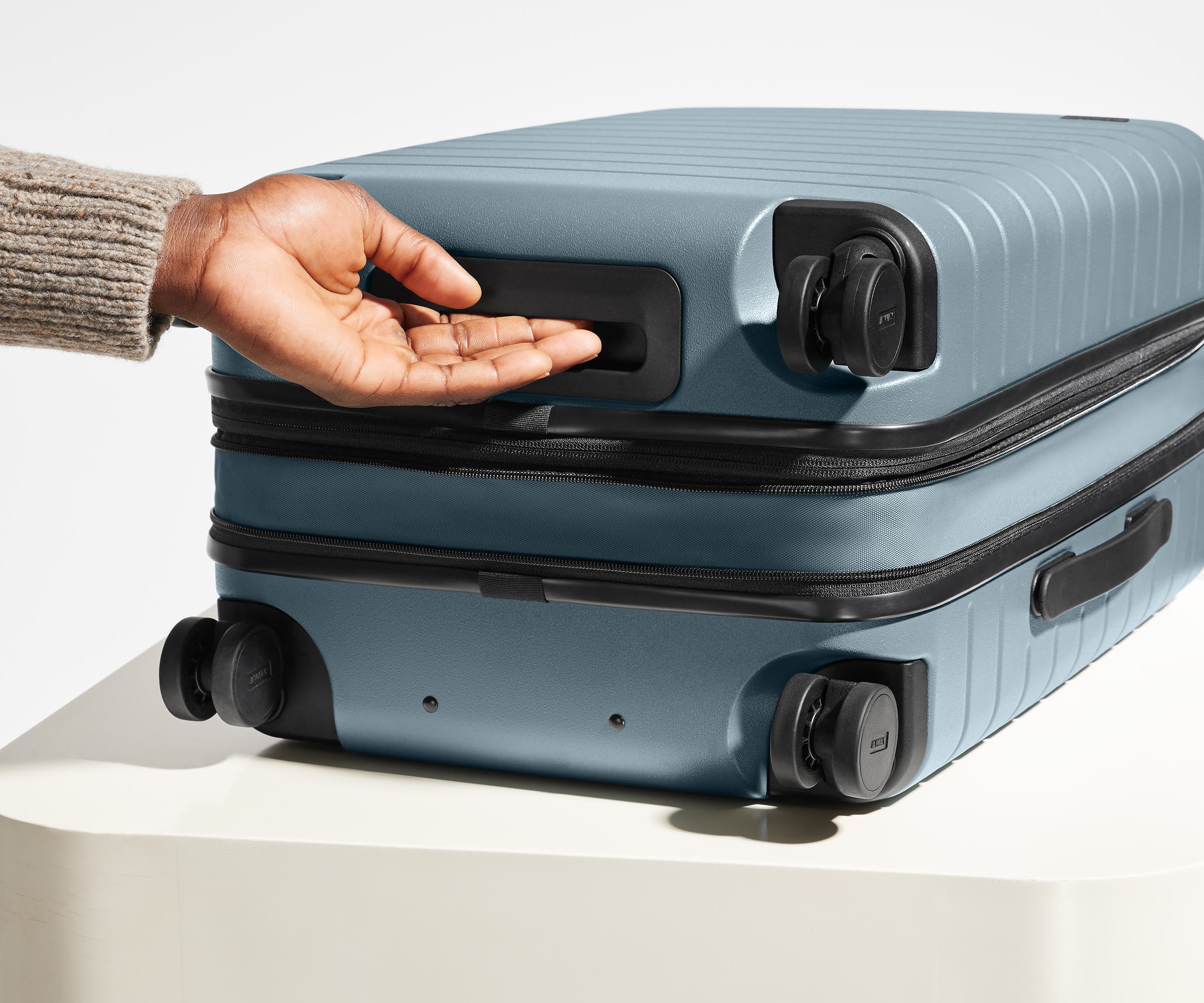 Coast Blue The Bigger Carry On Flex Suitcase - Perfect for Air Travel, Weekend Getaways & Business Trips