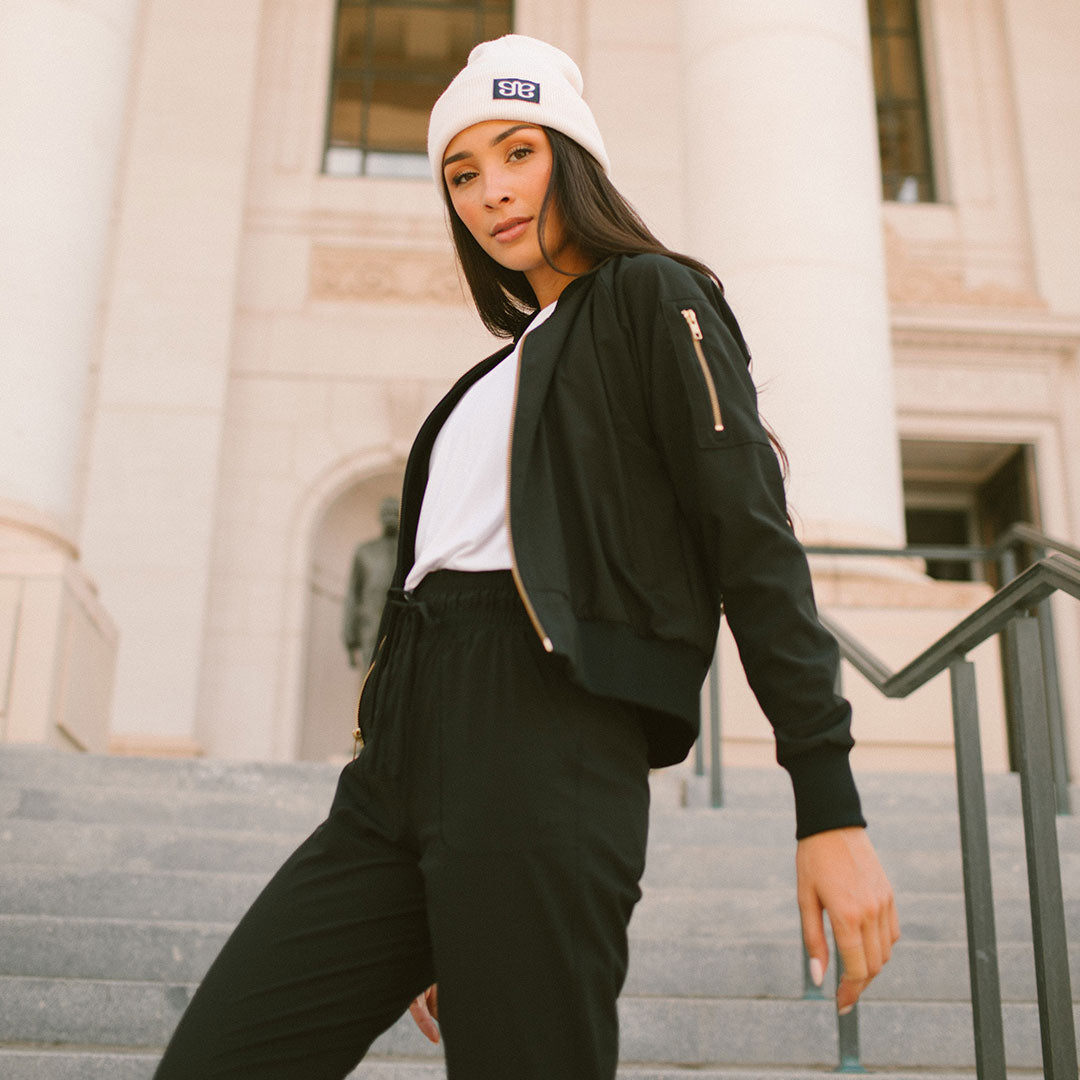 Stylish Black Bomber Jacket for Men & Women | Lightweight & Warm | Perfect for Casual Outfits, Streetwear & Fall Fashion
