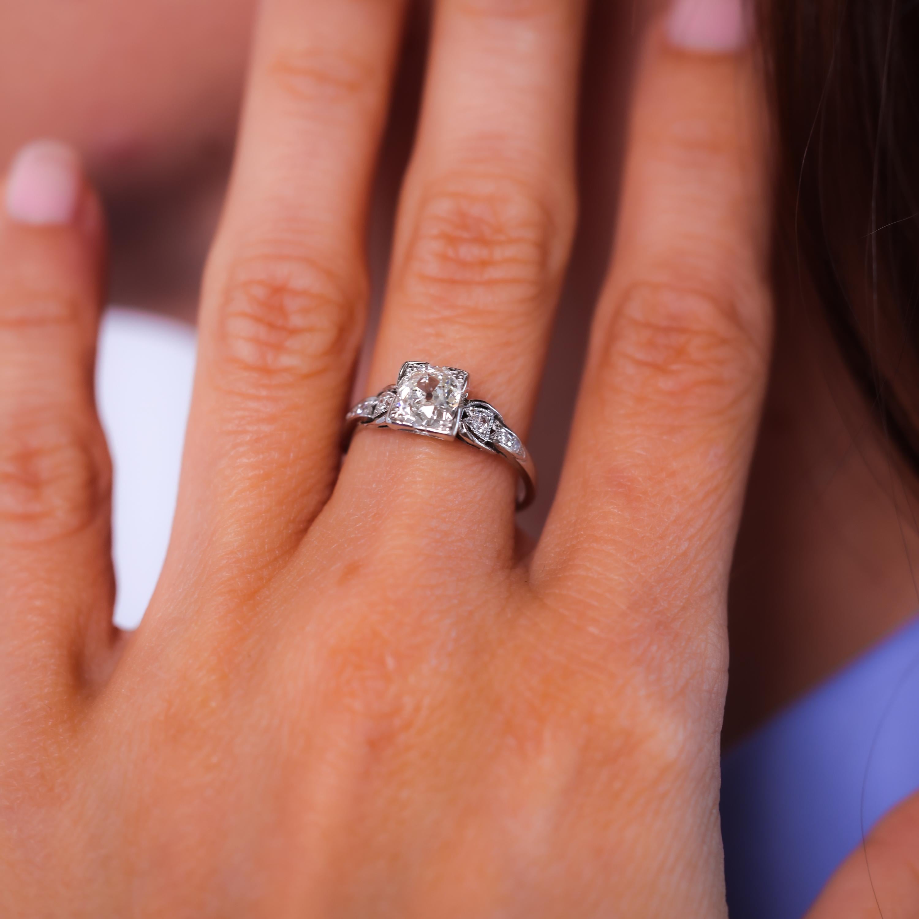Exquisite GIA Certified 0.89 Carat Cushion Cut Diamond Platinum Engagement Ring for Women - Perfect for Proposals, Anniversaries & Special Occasions