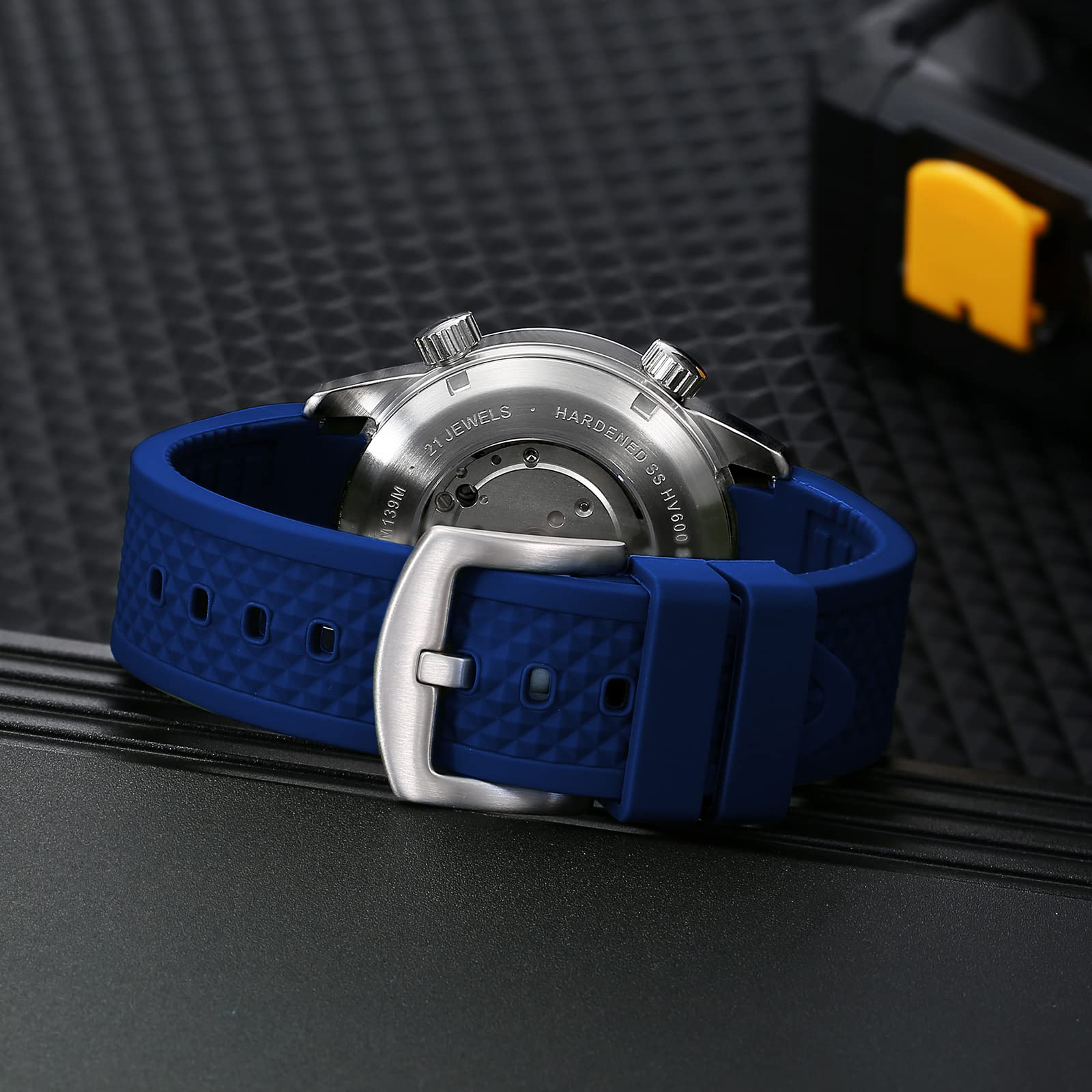 BERNY Men's Automatic Dive Watch - 20ATM Waterproof, Sapphire Glass, Super Luminous - Mechanical Wristwatch with Screw-Down Crown & Silicone Band - Perfect for Scuba Diving, Swimming and Outdoor Adventures