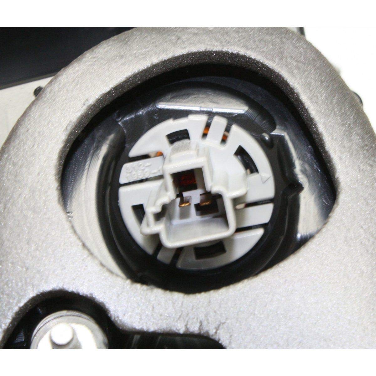 14-15 Mazda 6 Passenger Side Outer Halogen Tail Light Replacement - Perfect for Night Driving & Enhanced Vehicle Safety
