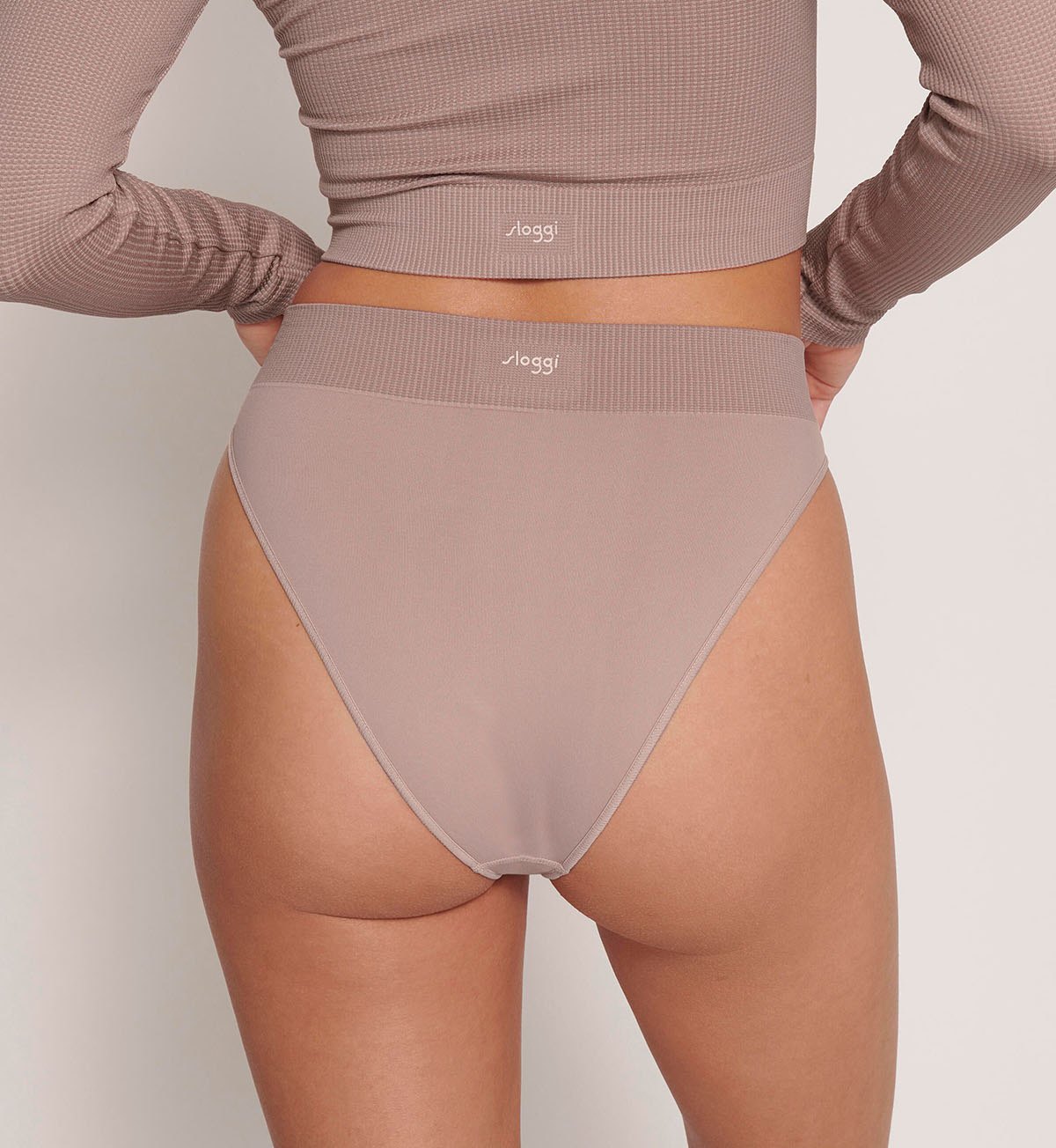 SLOGGI EVER INFUSED ALOE HIGH LEG BRIEF - Soft & Comfortable Women's Underwear for Everyday Wear - Perfect for Work, Yoga & Lounge