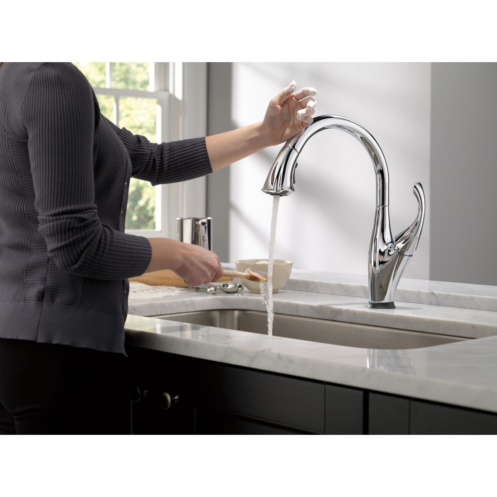 Delta Addison Touch Kitchen Faucet with Pulldown Spray - Chrome 9192T DST, Hands-Free Operation for Easy Cooking & Cleaning