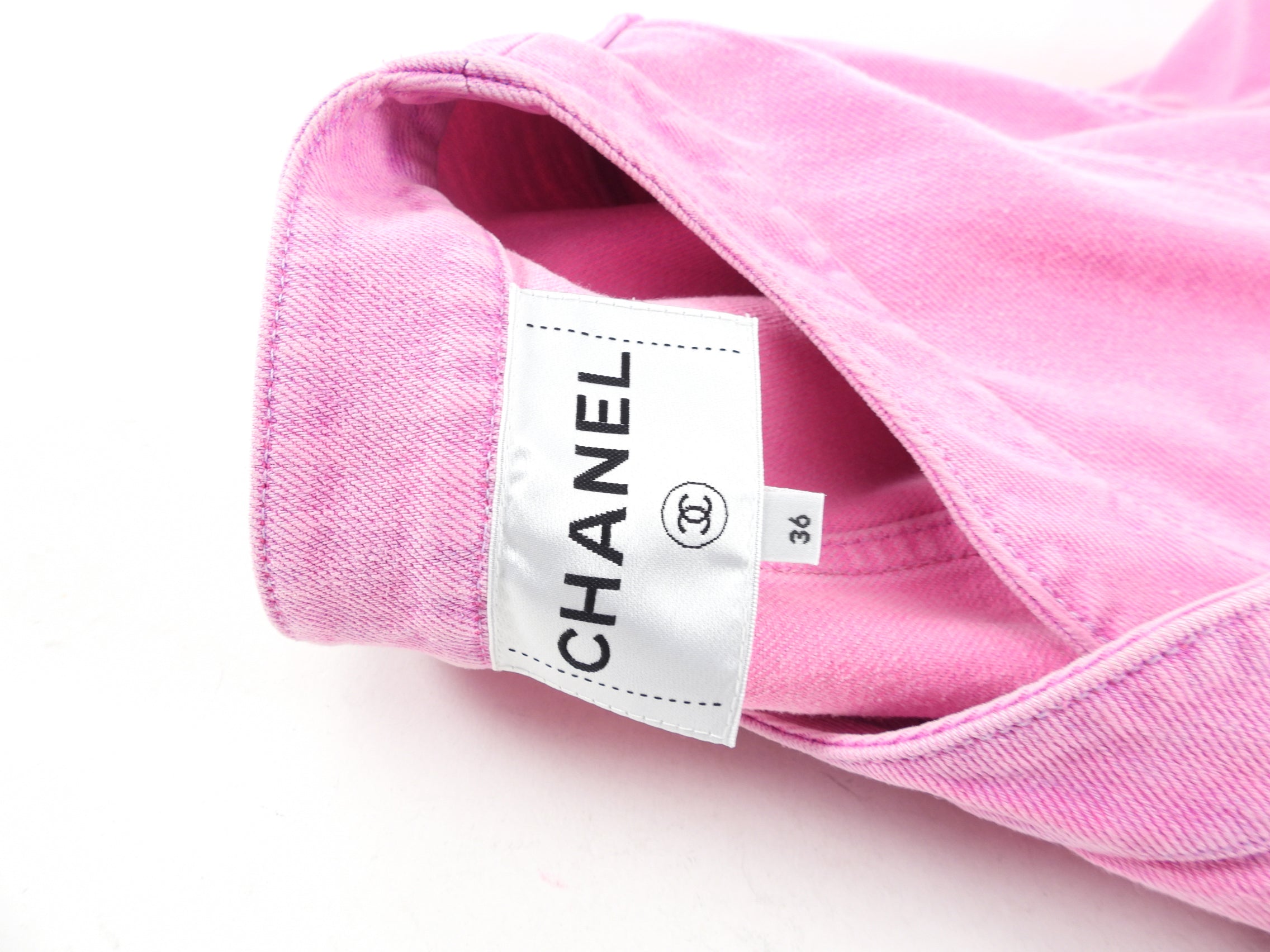 Chanel Spring 2021 Bright Pink Denim Jacket Women's Size FR36 / US4 - Perfect for Spring Outfits, Casual Wear & Fashion Events