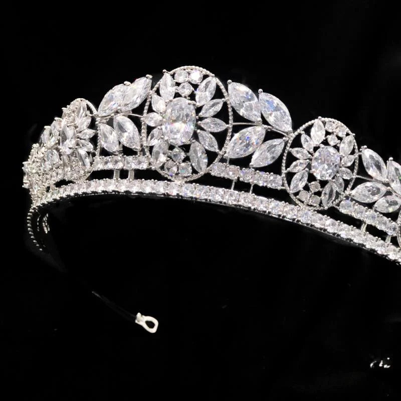 Sparkling Crystal Wedding Tiara for Bride - Elegant Rhinestone Bridal Crown Headpiece (Style 7643) | Perfect for Weddings, Prom, Pageants & Special Occasions