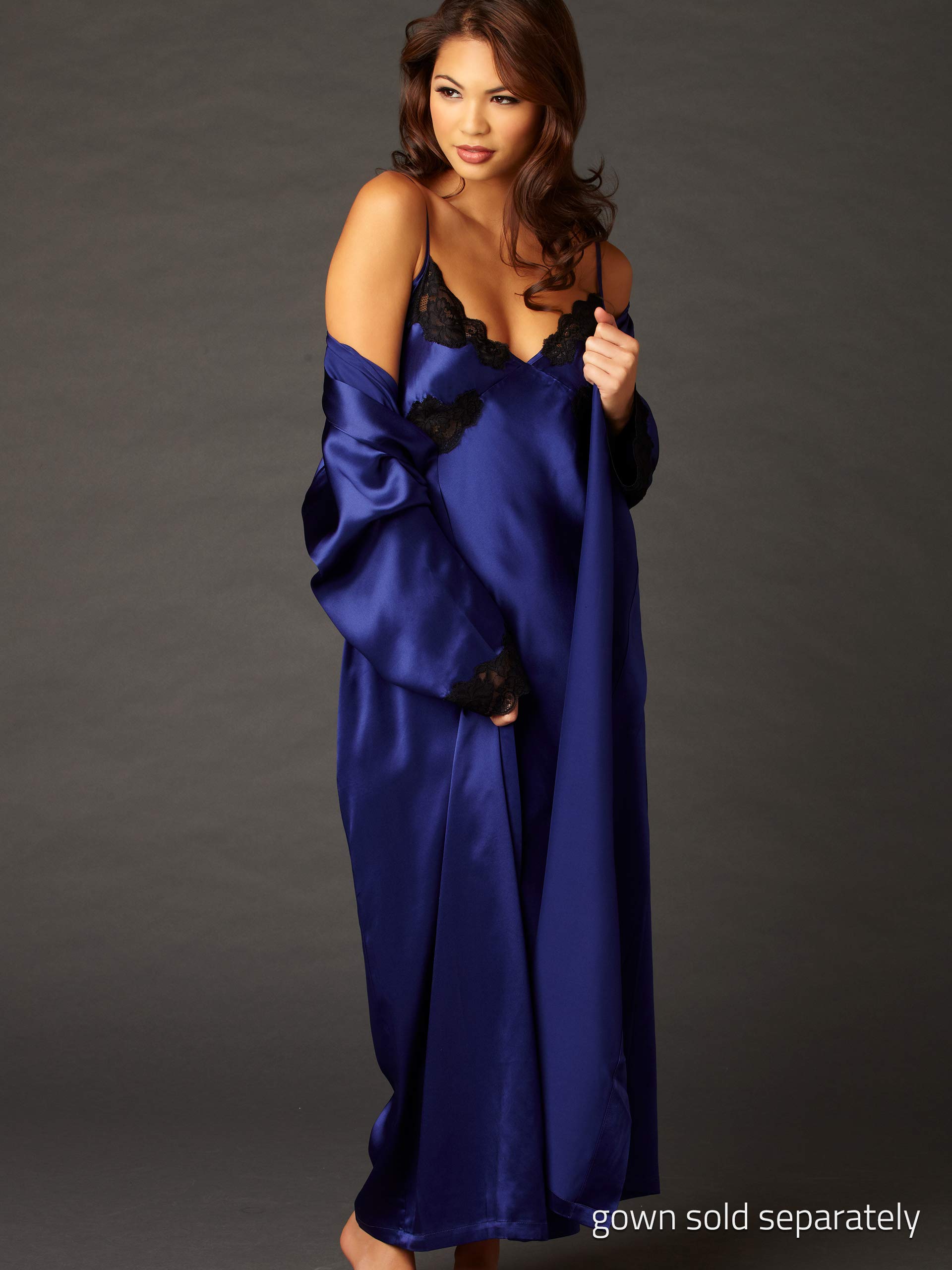 Luxury Women's Silk Robe with Lace Trim & Side Pockets - Elegant Kimono Style Bathrobe for Spa, Bridal Shower & Honeymoon - Le Tresor Premium Lingerie Gift Set in Beautiful Packaging