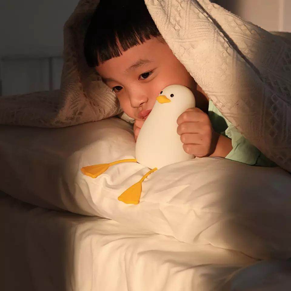 Ducky LED Night Light for Kids - Cute Duck Shape Nursery Lamp, Bedroom Decor, Sleep Aid for Babies & Toddlers - Perfect for Bedtime, Nighttime Feeding, and Soothing Fears