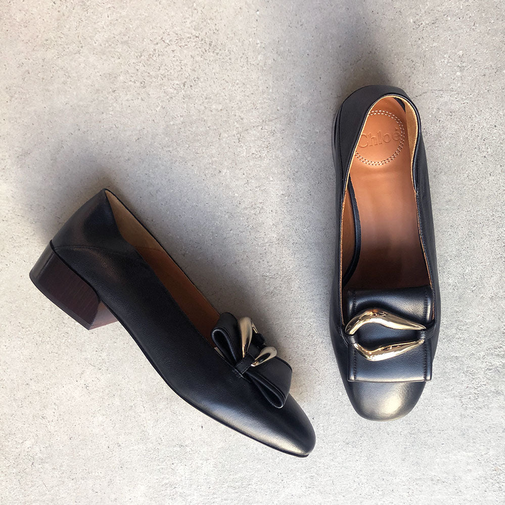 Elegant Black Kiss Loafer Shoes for Women - Comfortable Slip-On Dress Flats for Office, Business & Casual Wear