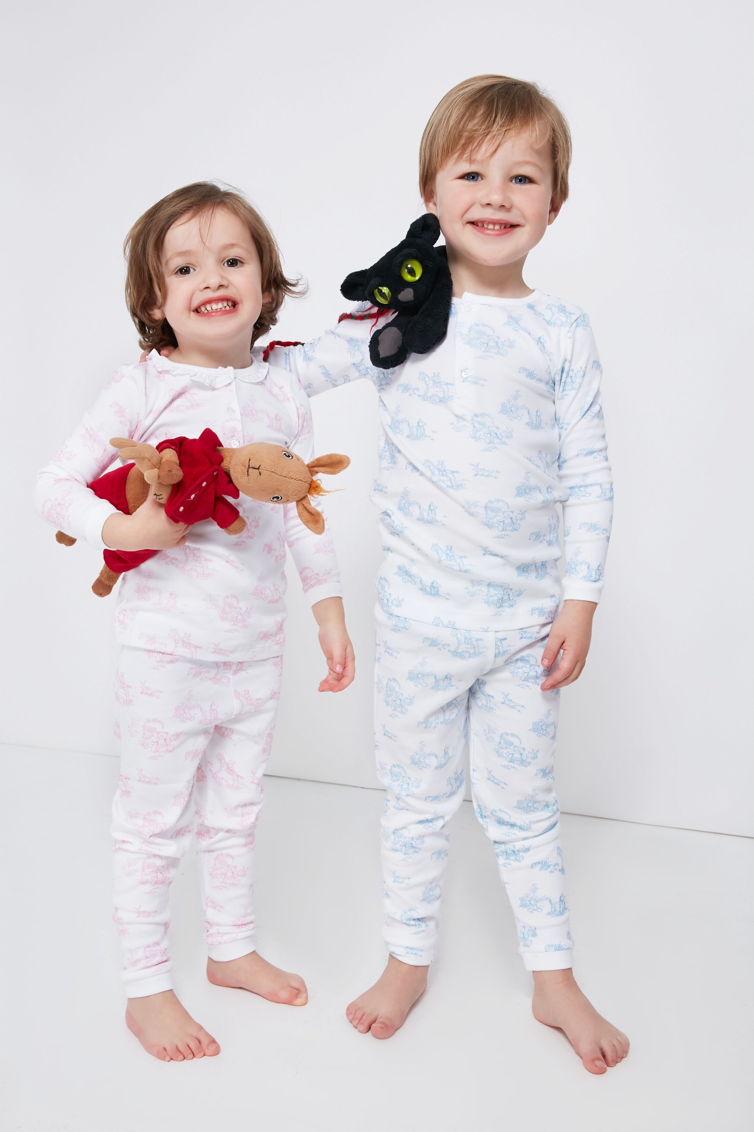 Blue Toile Pajamas Set for Women - Soft Cotton Sleepwear for Lounge & Nighttime Comfort - Perfect for Relaxing at Home or Gift Giving