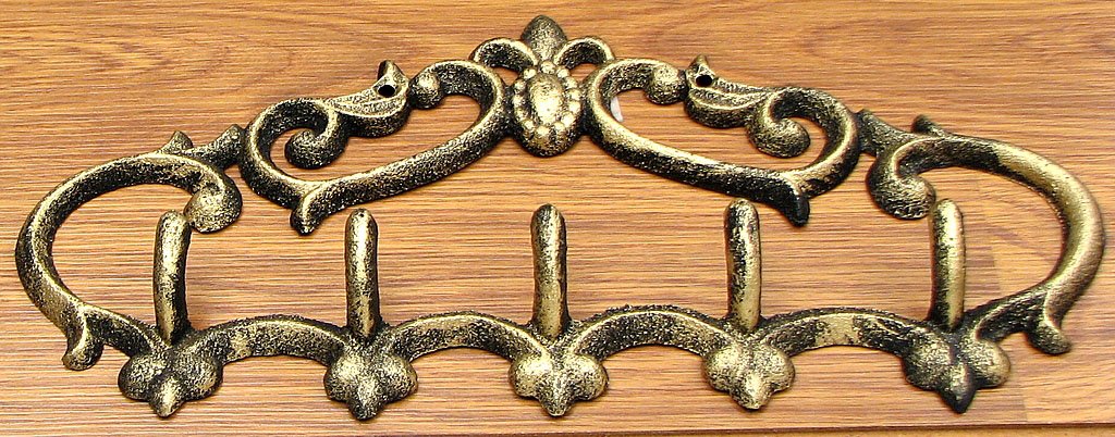 Vintage Fleur De Lis Cast Iron Coat Hook - Rustic Wall Mounted Hanger for Hats, Jackets & Bags - Perfect for Entryway, Mudroom & Farmhouse Decor