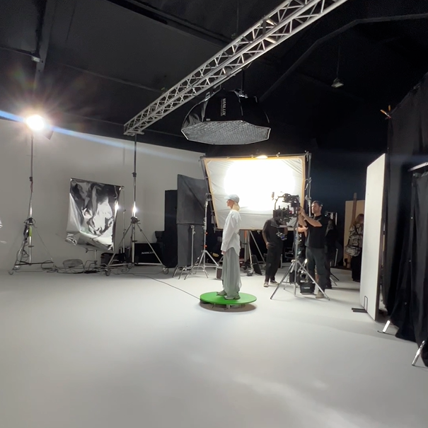 Butterfly Frame Diffuser Panel Kit - Softbox Light Modifier for Studio Photography | Perfect for Portrait, Product & Fashion Shoots
