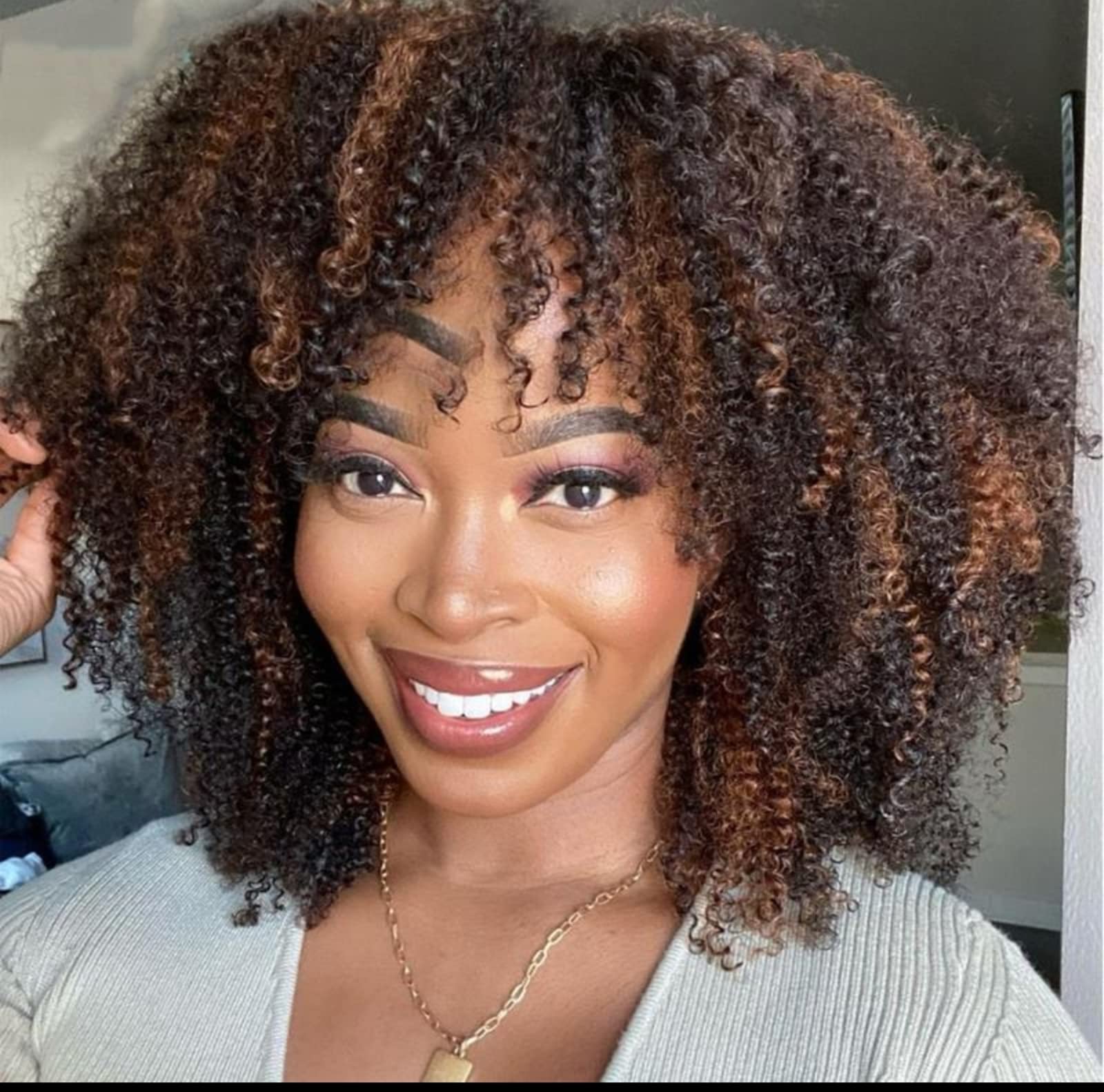 KEAT Short Curly Afro Kinky Wigs for Black Women - Natural Looking Heat Resistant Synthetic Wig in Black/Brown Mix with Fluffy Bangs | Perfect for Daily Wear, Cosplay & Party Hairstyles