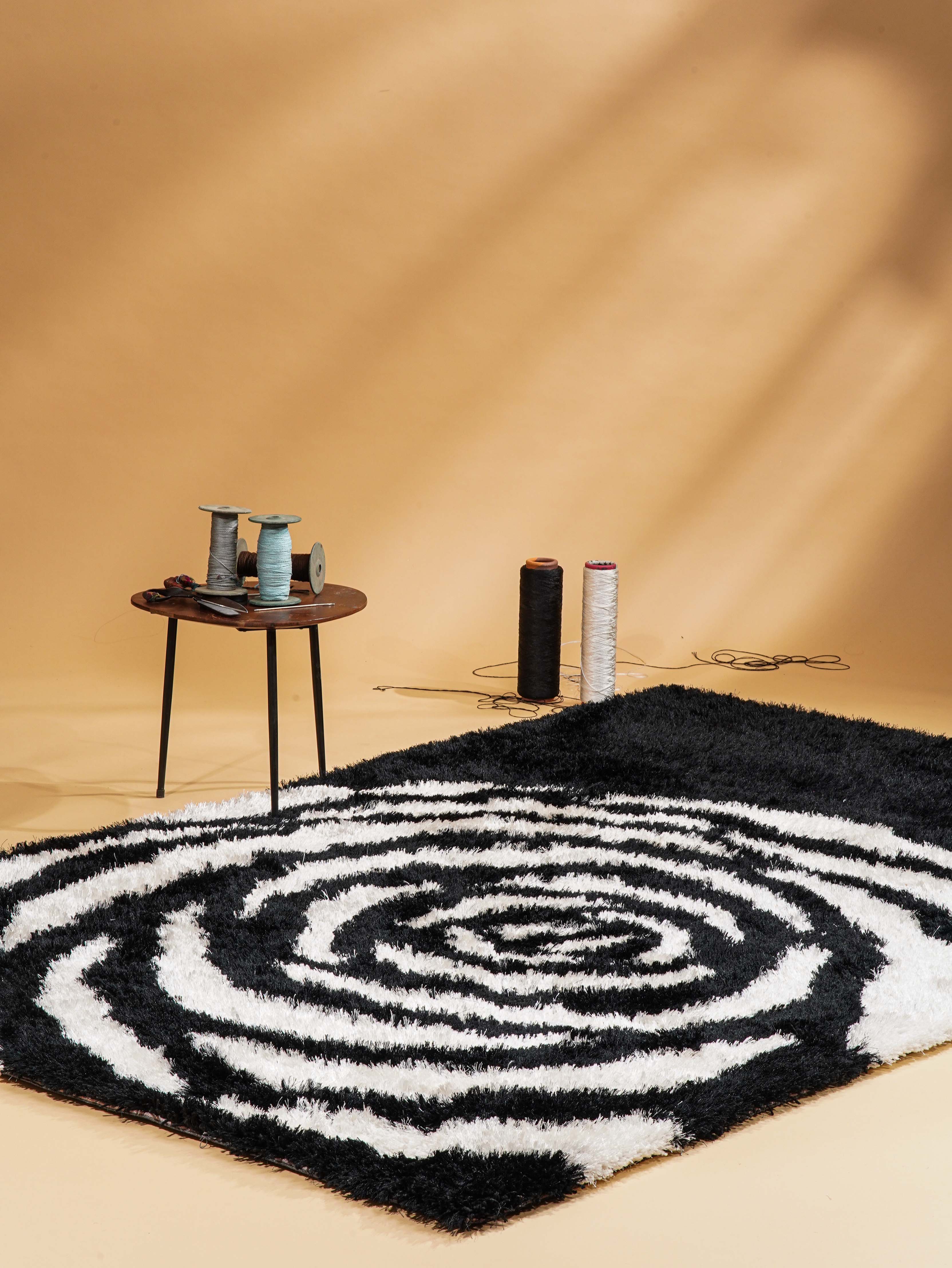 Handmade African Daisy Tufted Rug - Soft & Durable Wool Area Rug for Living Room, Bedroom, or Nursery Decor