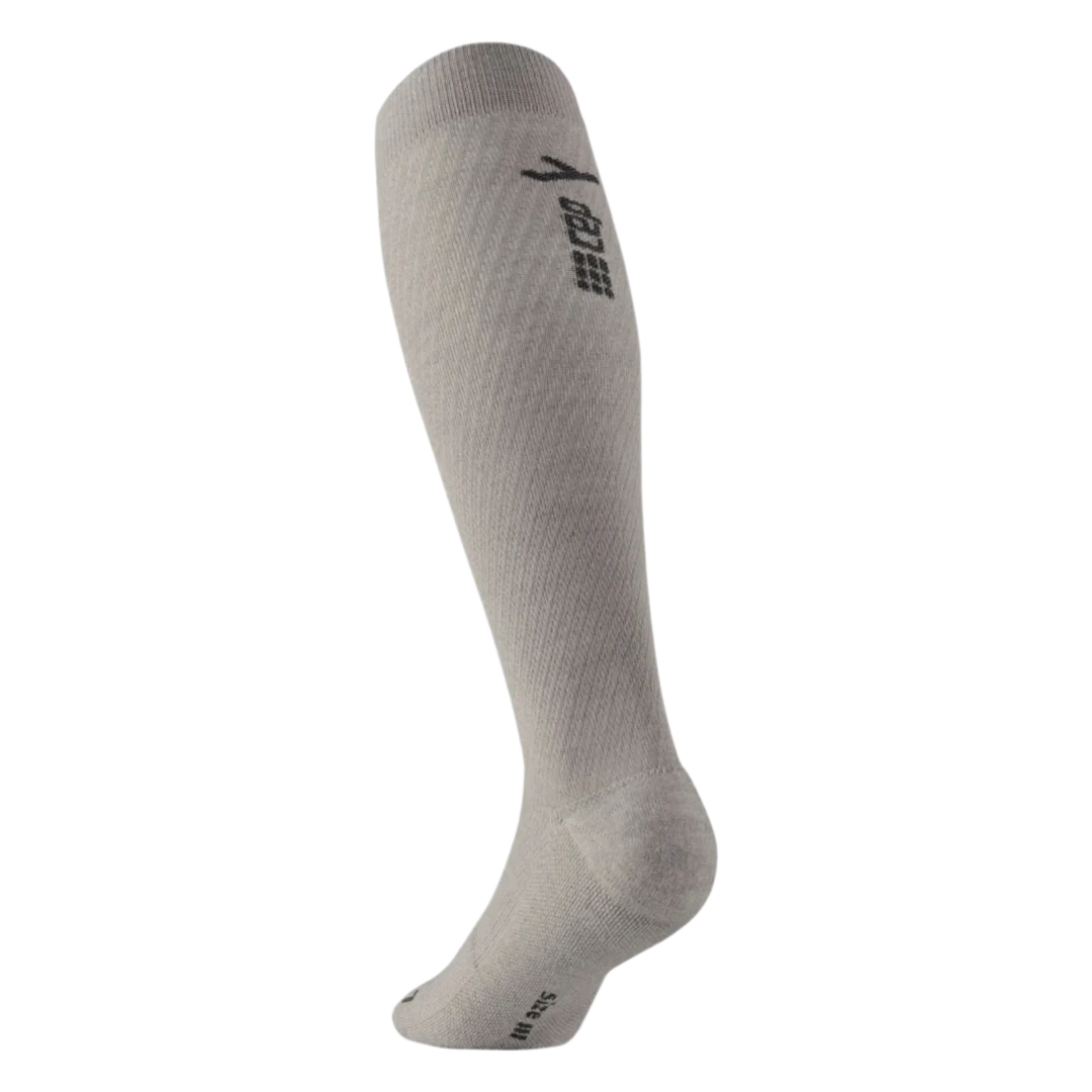 CEP Women's Flight Socks - Compression Socks for Air Travel & Long Flights (Light Grey) - Prevent Swelling & Improve Circulation - Perfect for Travelers, Nurses & Athletes