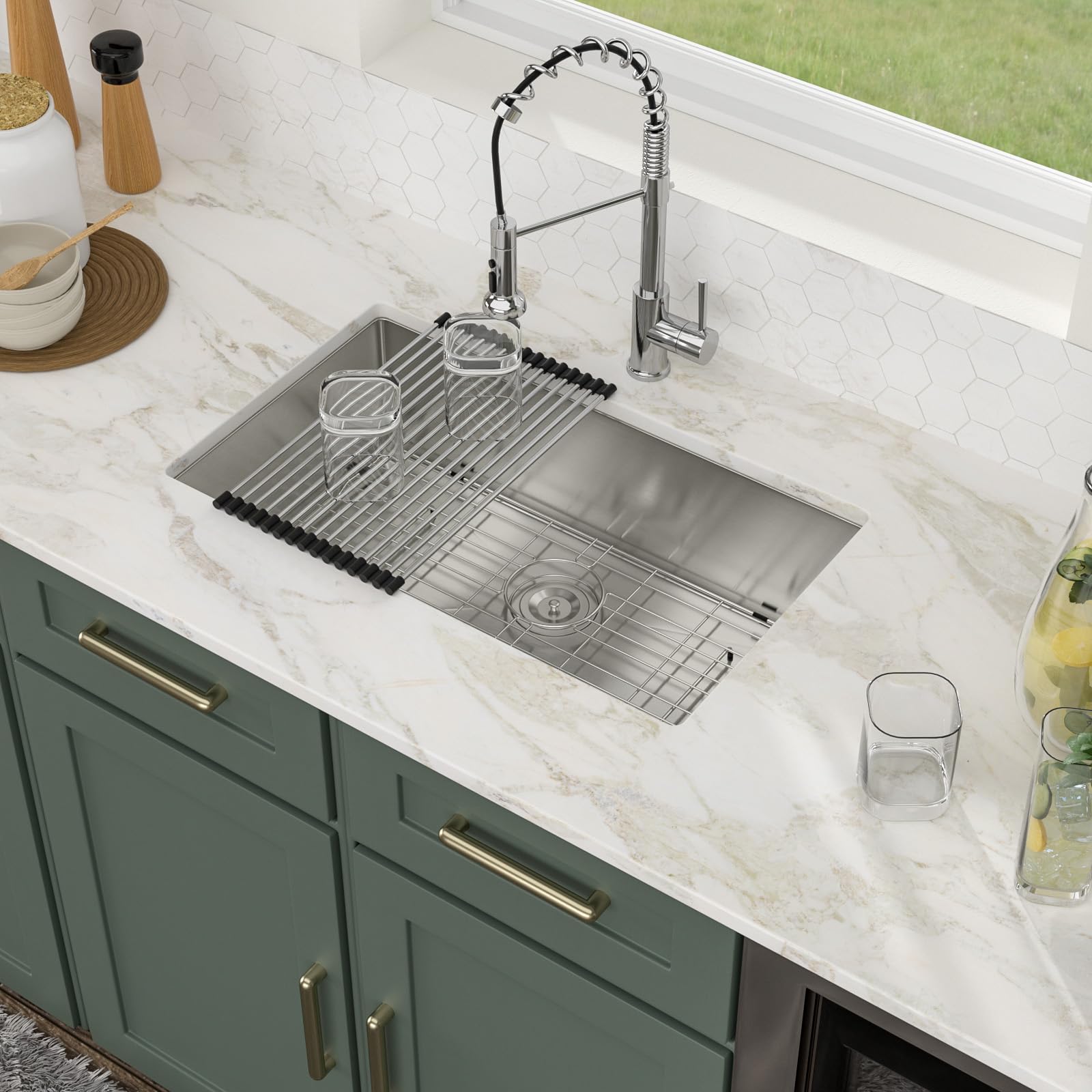 Logmey 30 Inch Undermount Kitchen Sink - 16 Gauge Stainless Steel Single Bowl Sink 30x18x9 Inches, Handmade for Modern Kitchens - Perfect for Meal Prep, Dishwashing & Entertaining