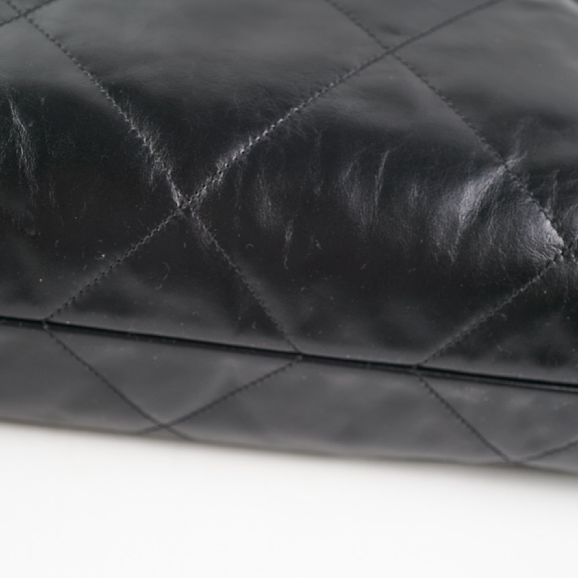 Chanel 22 Medium So Black Handbag - Luxury Leather Shoulder Bag for Women | Perfect for Work, Evening Events & Travel Accessories