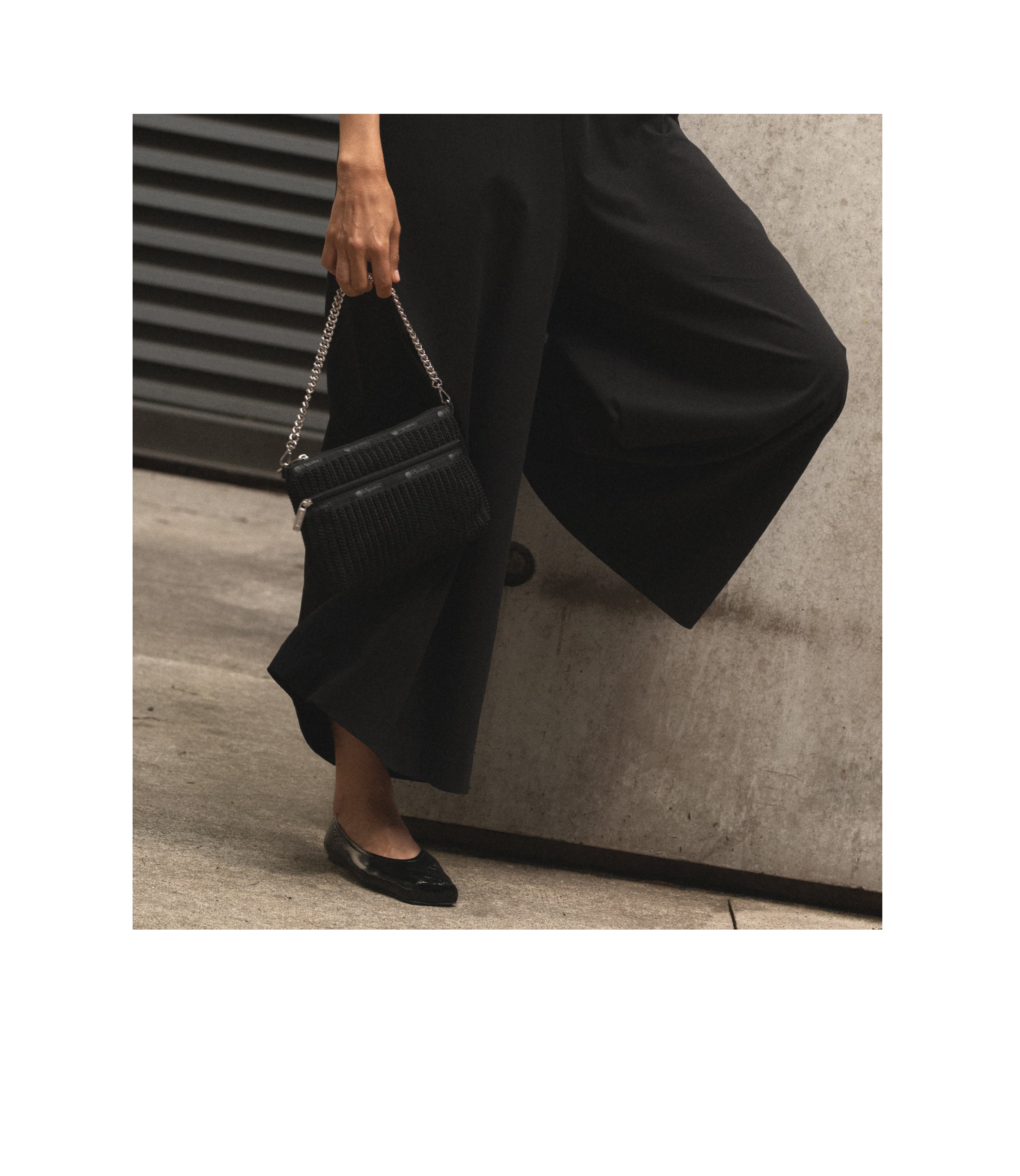 Elegant Chain Crochet Clutch Bag for Women - Boho Handmade Purse with Detachable Strap - Perfect for Parties, Weddings & Evening Events